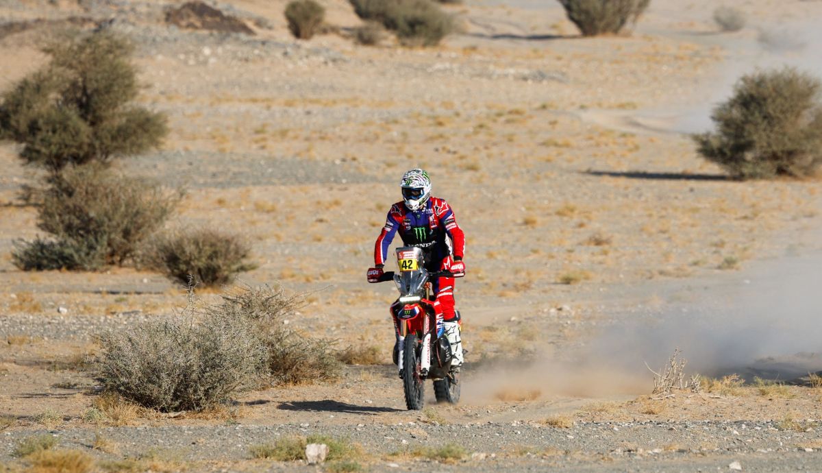 Adrien Van Beveren por fin ha logrado subir al podio final en el Dakar 2024