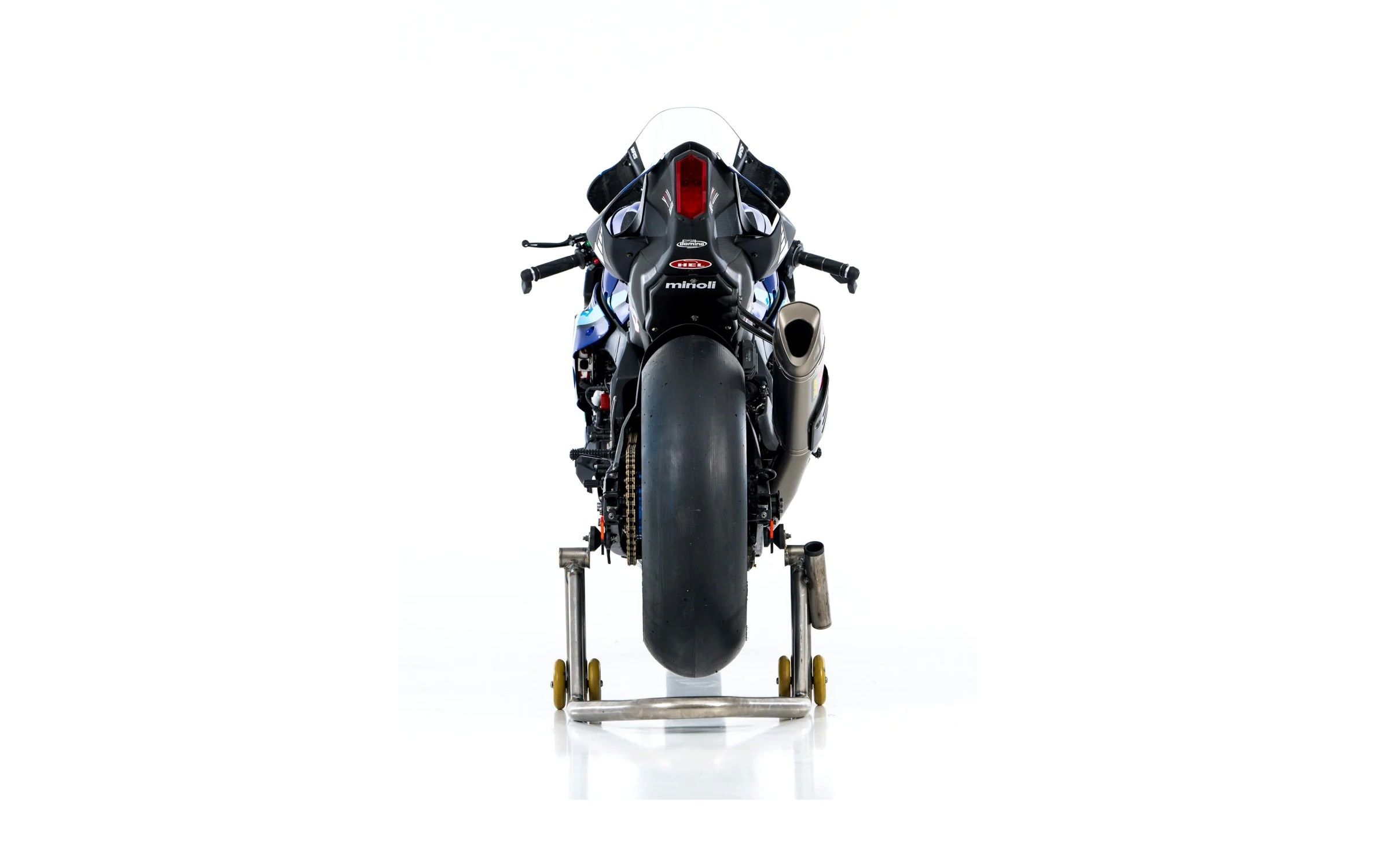 Yamaha YZF R1 Pata Prometeon WSBK 2024 Jonathan Rea Andrea Locatelli 11