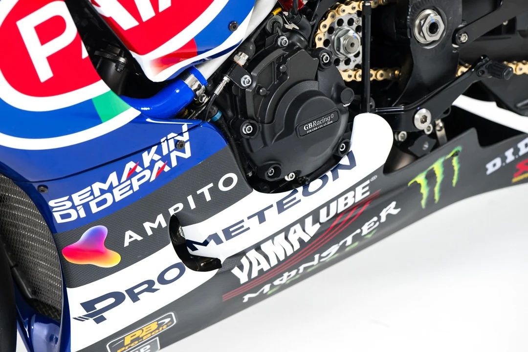 Yamaha YZF R1 Pata Prometeon WSBK 2024 Jonathan Rea Andrea Locatelli 13