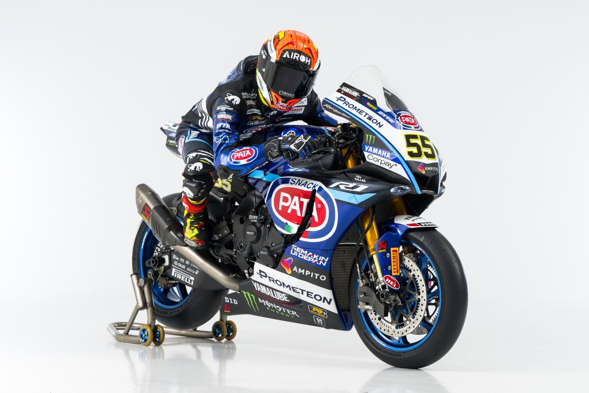 Yamaha YZF R1 Pata Prometeon WSBK 2024 Jonathan Rea Andrea Locatelli 18