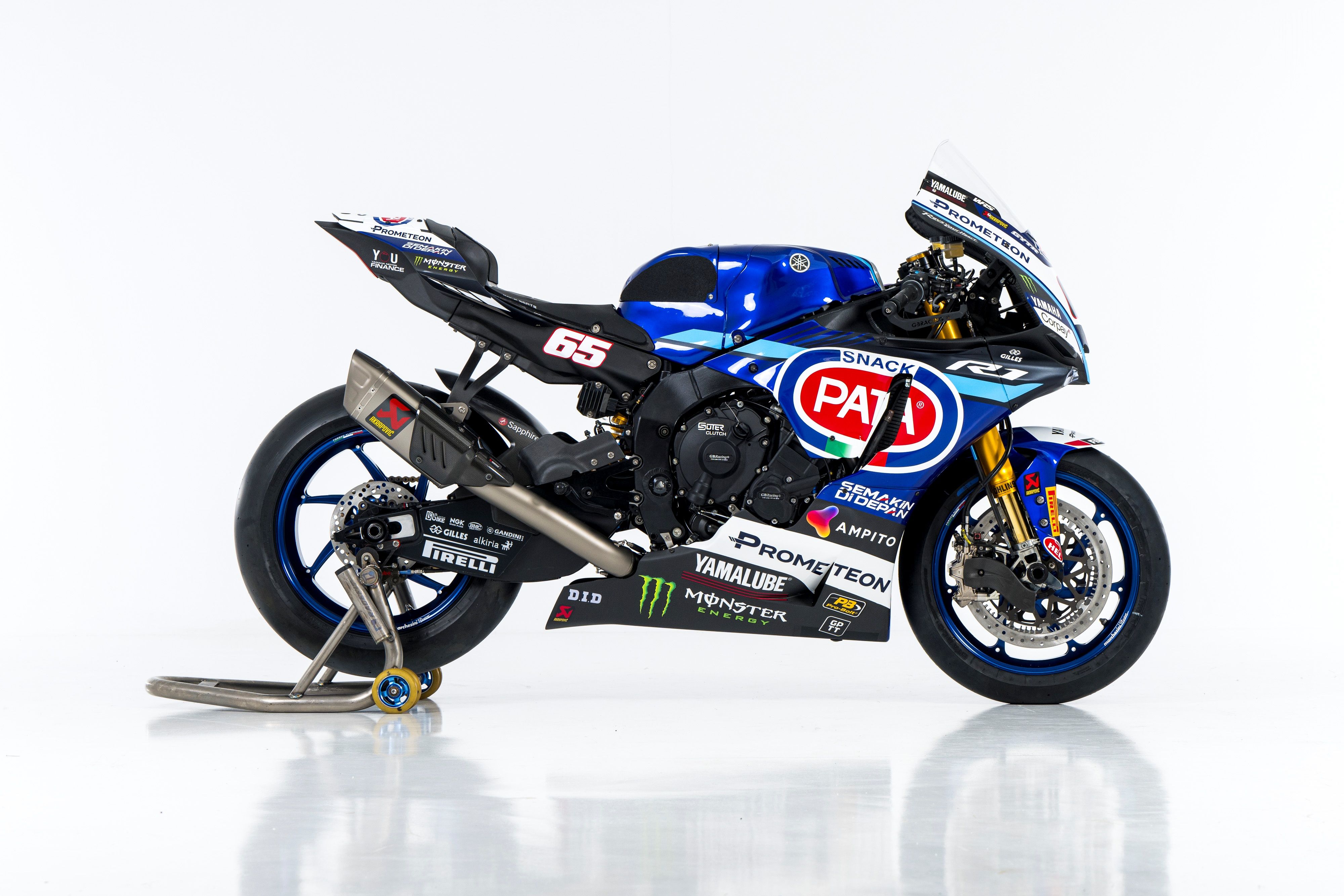 Yamaha YZF R1 Pata Prometeon WSBK 2024 Jonathan Rea Andrea Locatelli 20