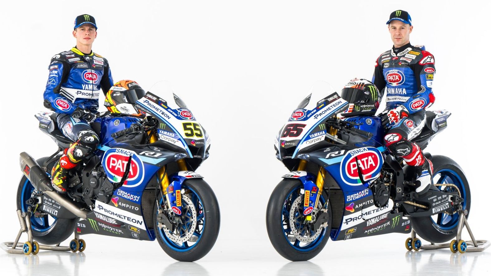 Andrea Locatelli y Jonathan Rea sobre las Yamaha YZF R1 del Pata Prometeon Yamaha que llevarán en el Mundial de Superbike 2024