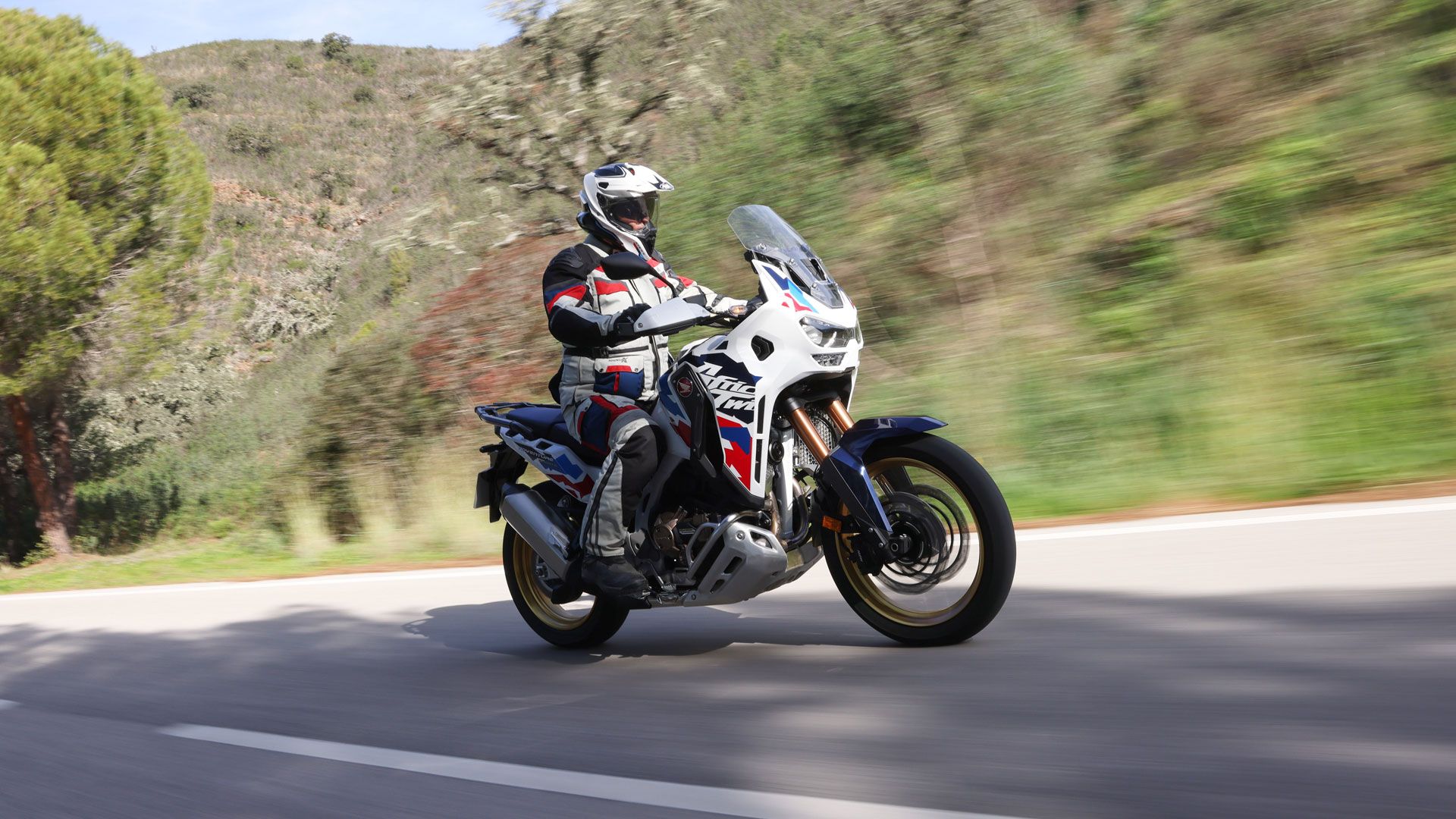 Honda CRF1100L Africa Twin Adventure sports 2024 Accion (16)