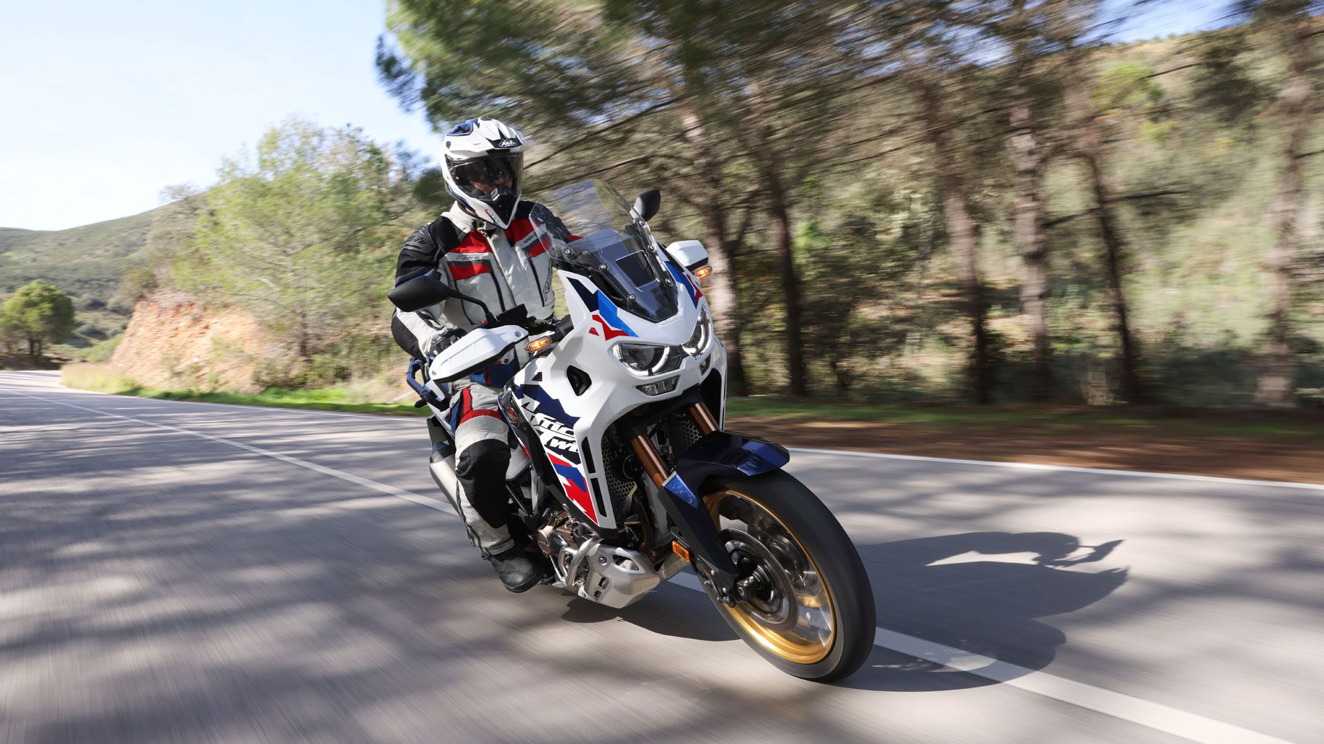 Honda CRF1100L Africa Twin Adventure sports 2024 Accion (18)