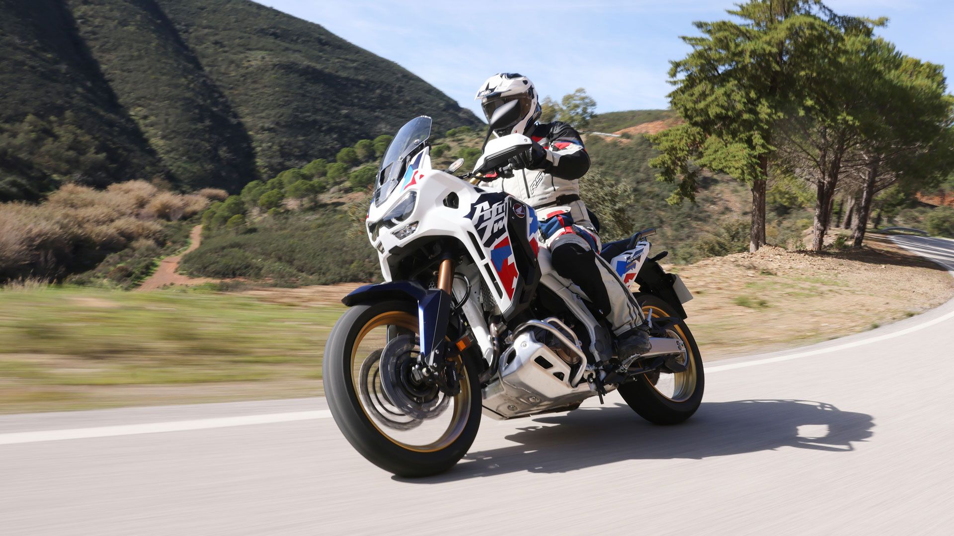 Honda CRF1100L Africa Twin Adventure sports 2024 Accion (19)