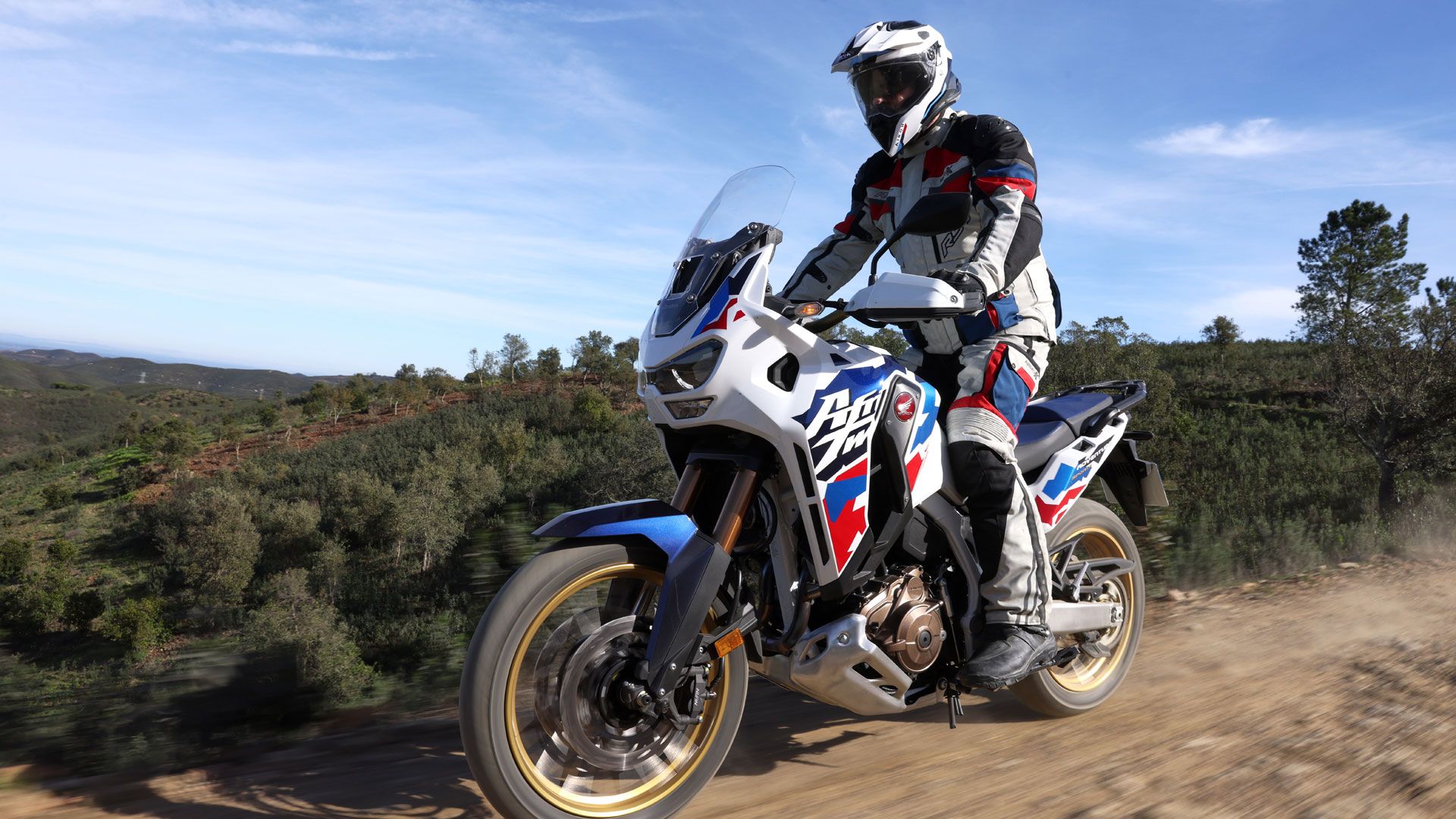 Honda CRF1100L Africa Twin Adventure sports 2024 Accion (2)