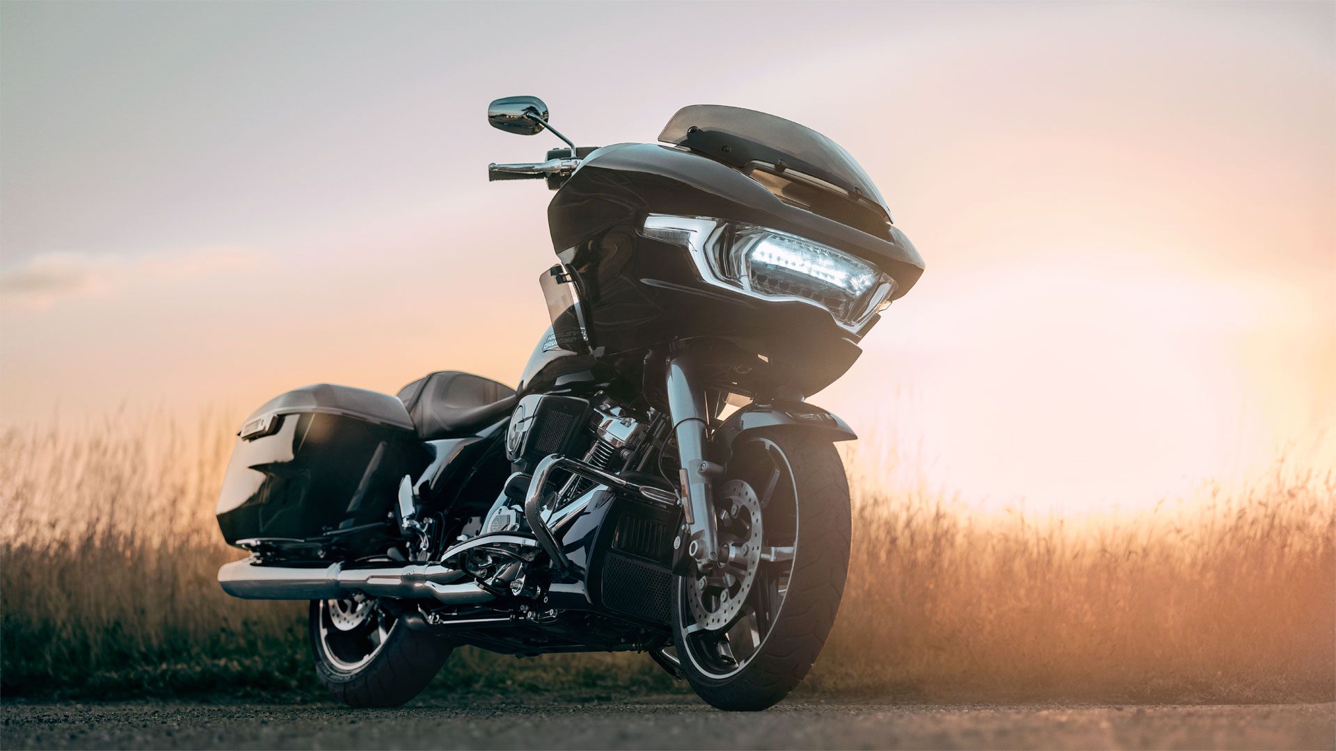 Harley Davidson FLTRX Road Glide 2024 Estaticas Accion (2)