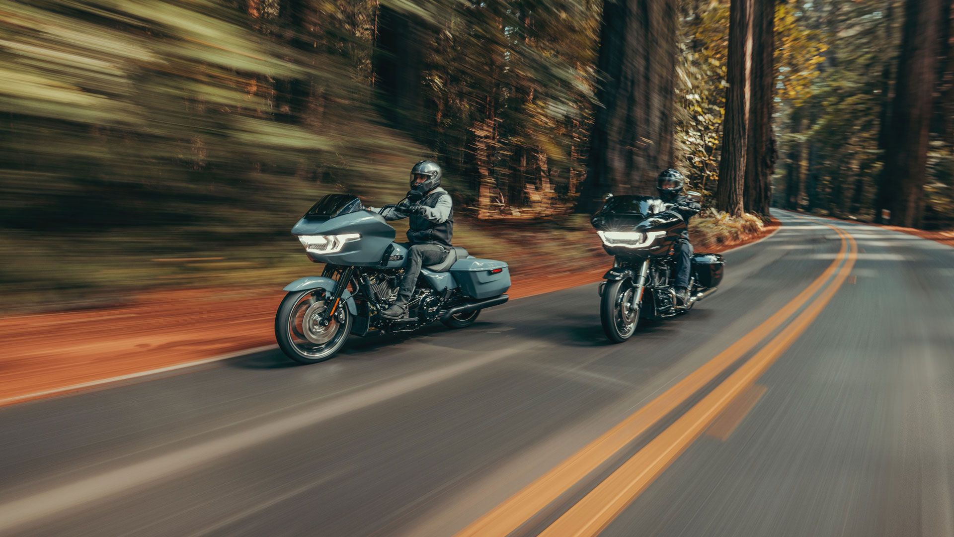 Harley Davidson FLTRX Road Glide 2024 Estaticas Accion (7)