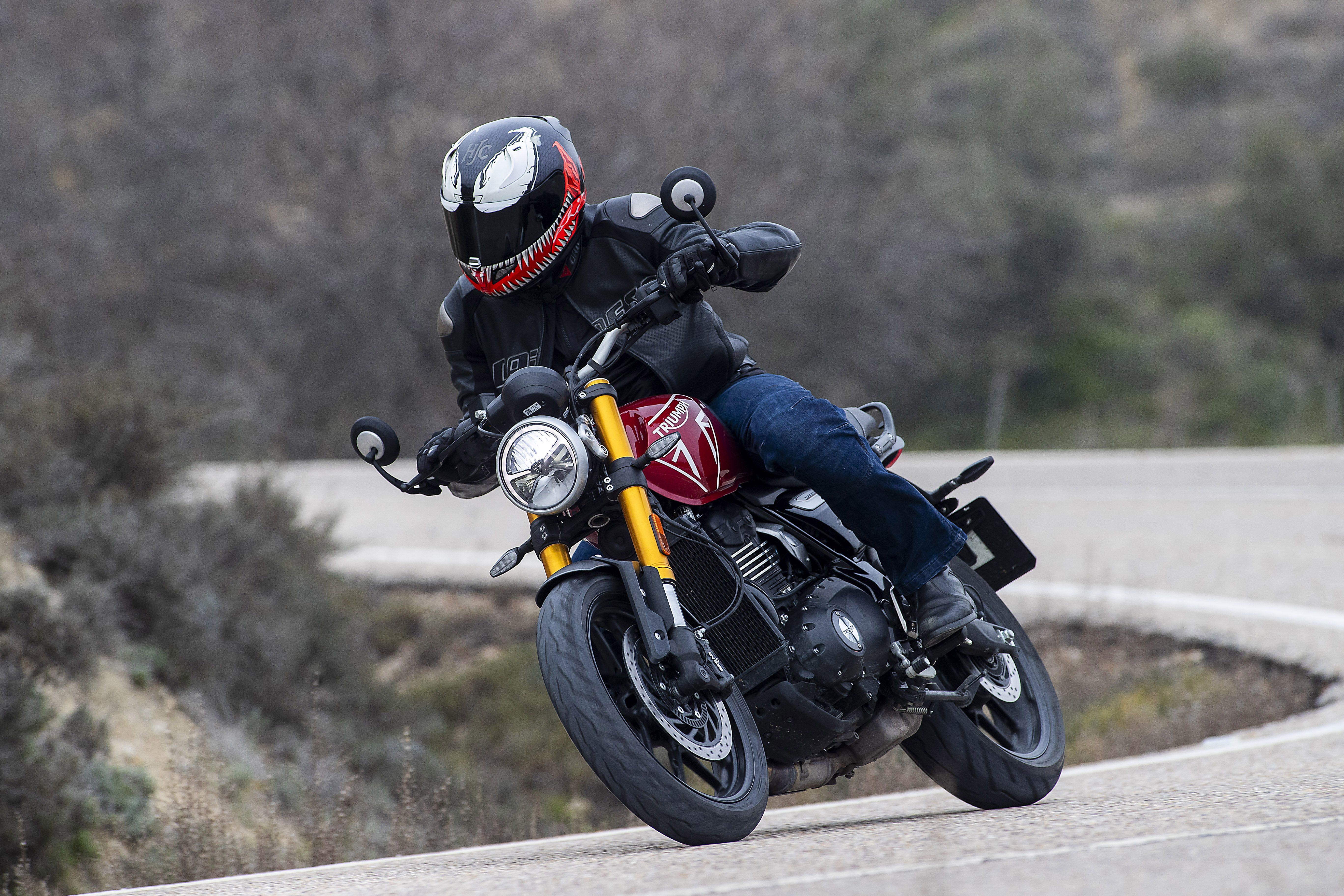 Triumph Speed400 (1)