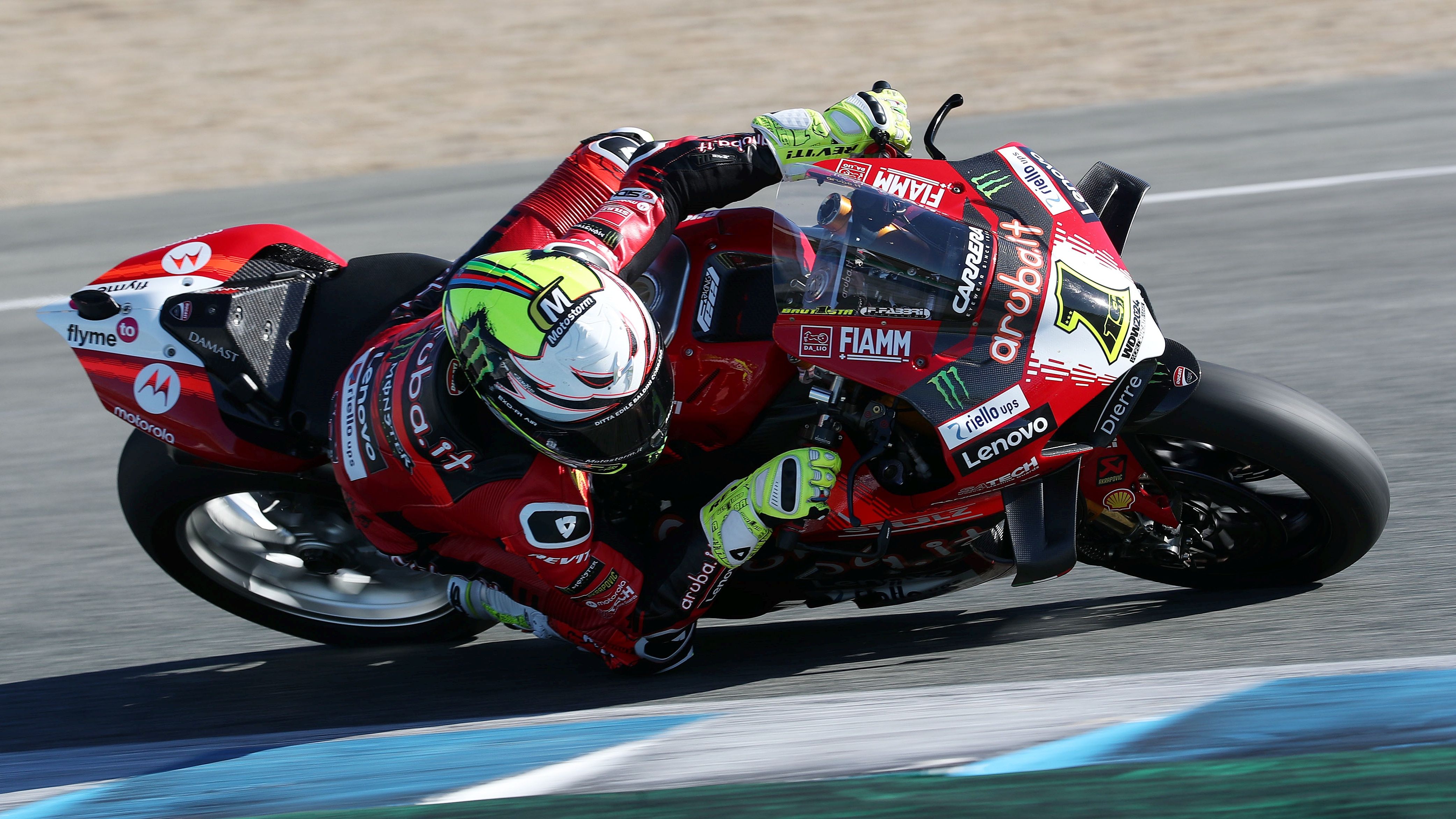 Álvaro Bautista tendrá 500 rpm más en su Ducati para 2024