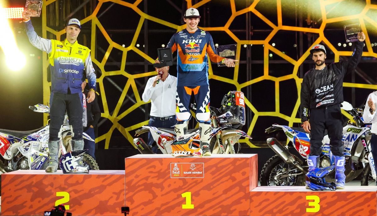 Tobias Ebster, ganador del Dakar 2024 en Original ante Jeromy Martiny y Albert Martín Tobias Ebster, ganador del Dakar 2024 en Original ante Jeromy Martiny y Albert Martín
