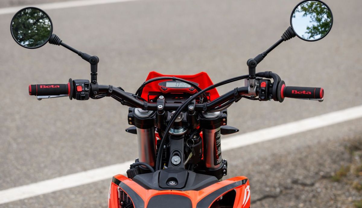 Beta RR Motard 125 T 2024 (12)