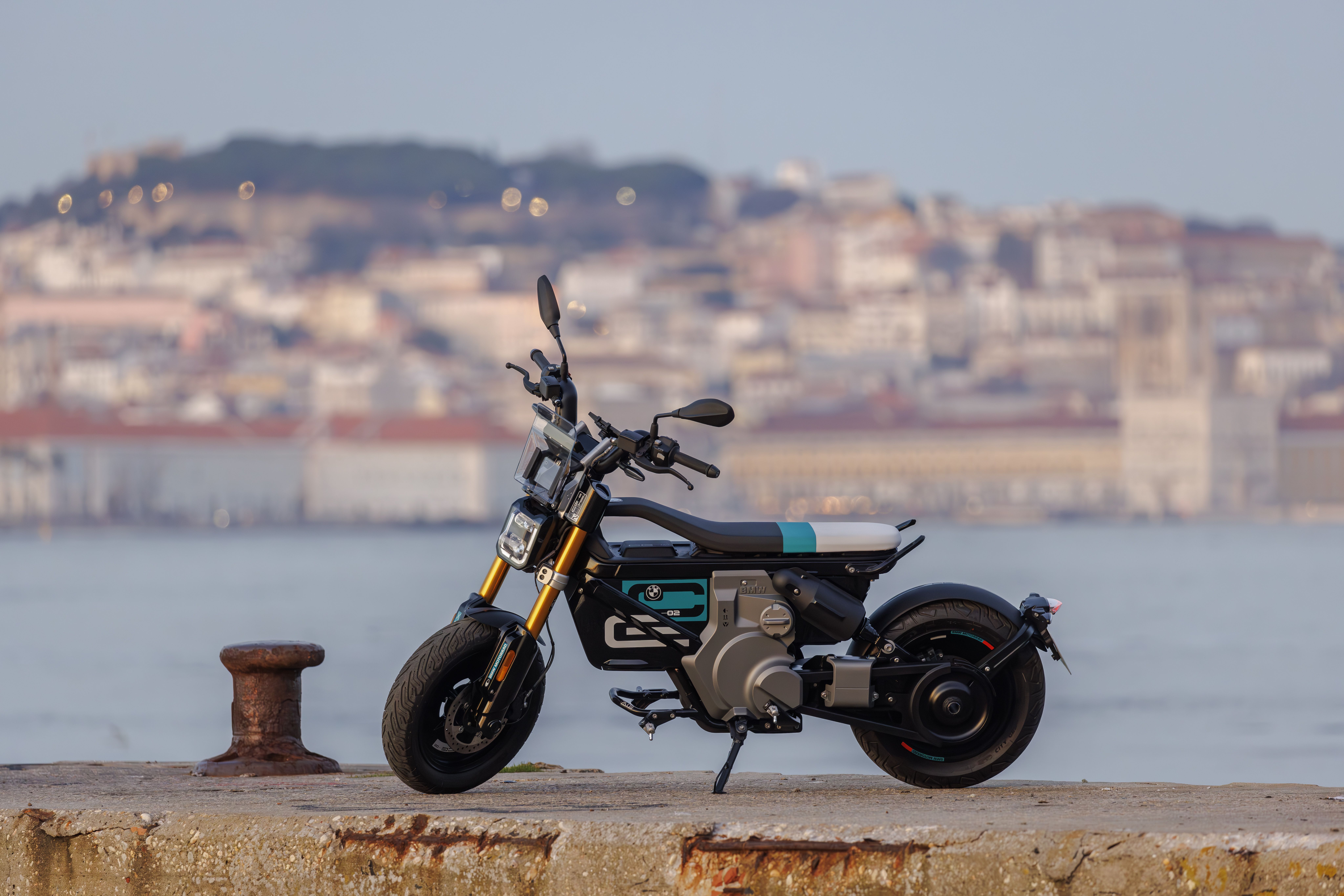 BMW CE 02 estatica (5)