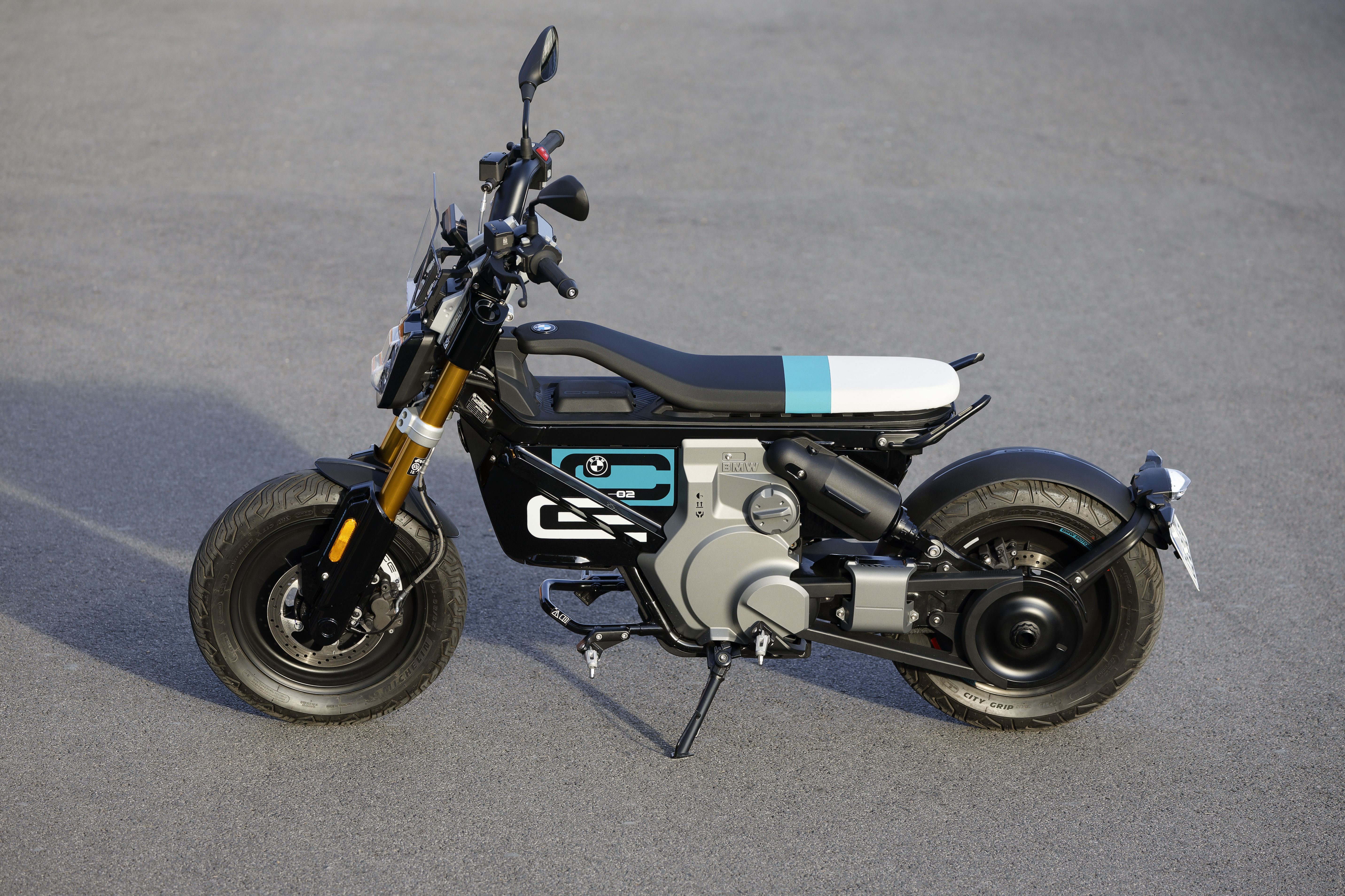 BMW CE 02 estatica (12)