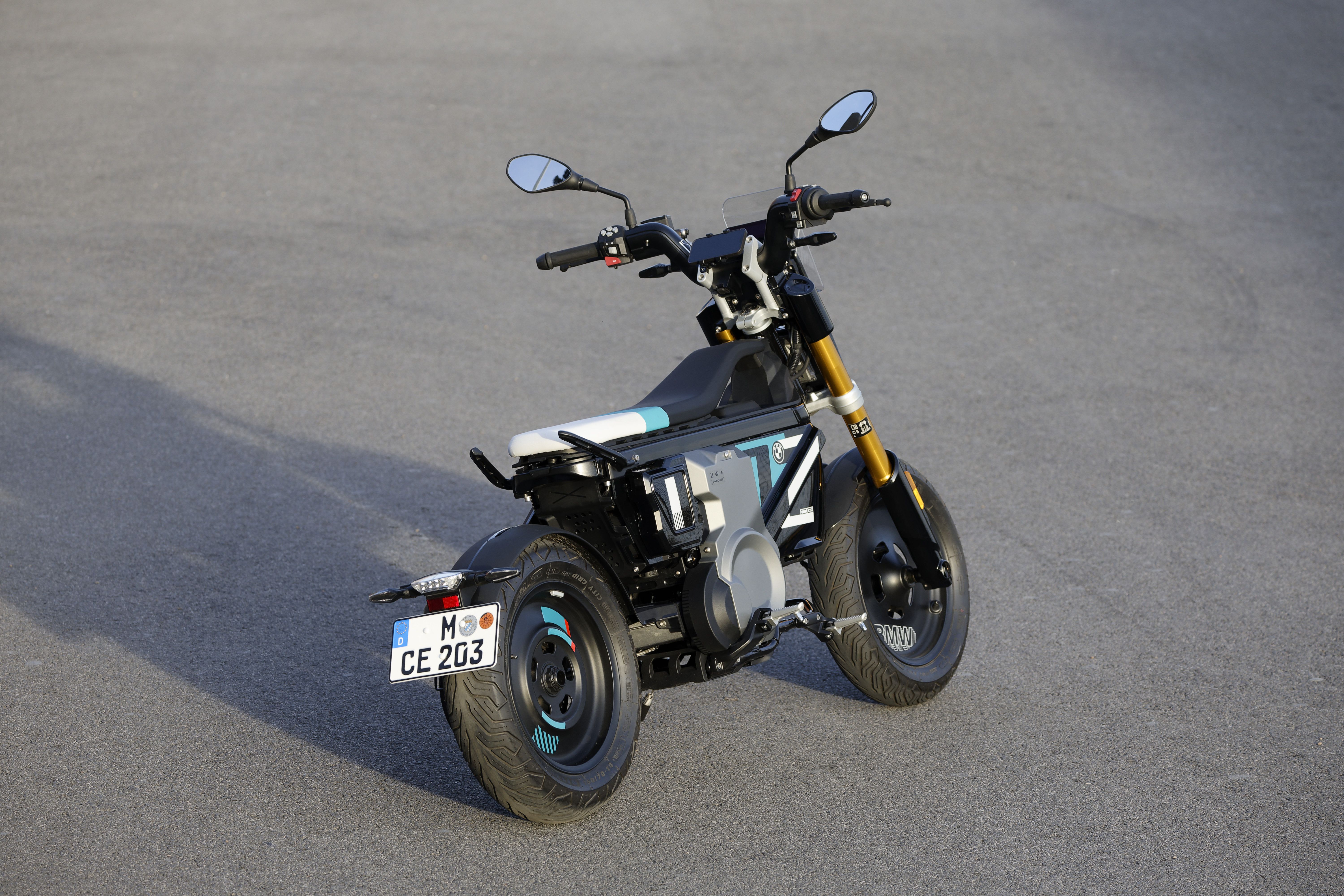BMW CE 02 estatica (14)