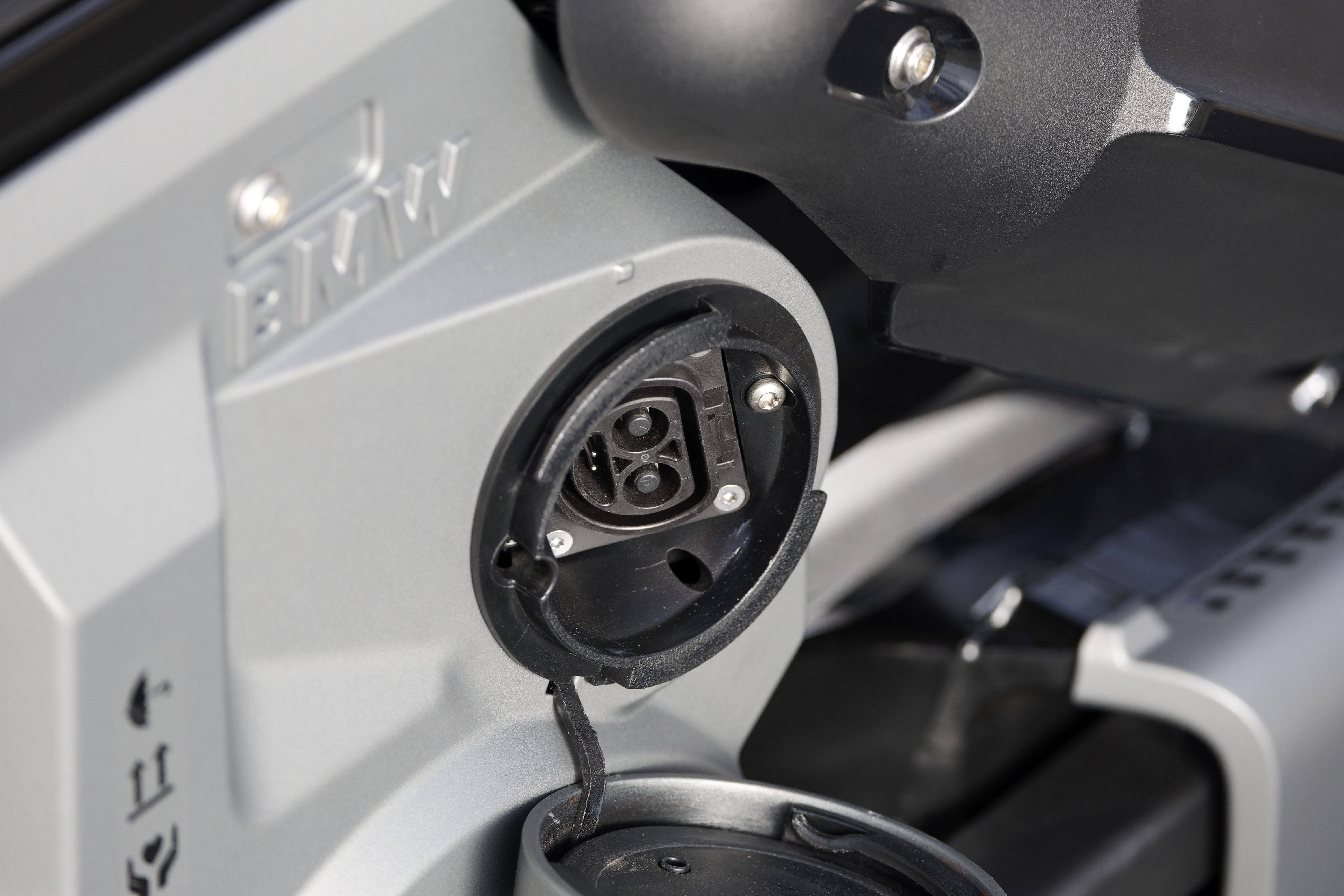 BMW CE02 detalles (13)