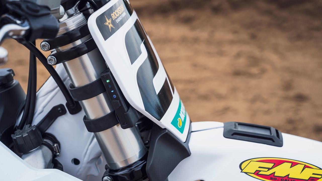 Husqvarna CUO (Sistema de Conectividad Offroad)