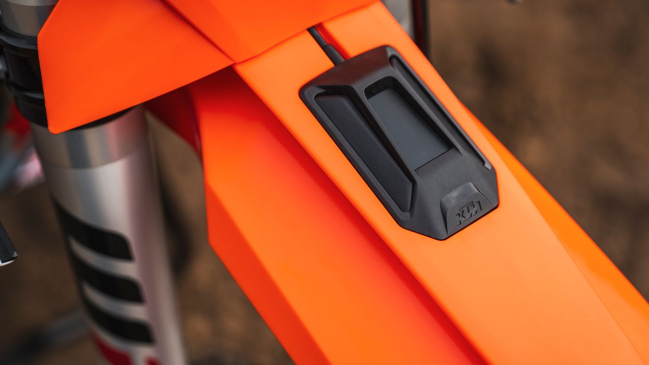 KTM CUO (Unidad de Conectividad Offroad)