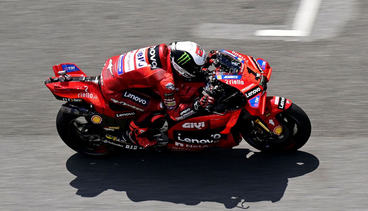 Pecco Bagnaia ha roto el récord del trazado en el Test Sepang MotoGP 2024 Pecco Bagnaia ha roto el récord del trazado en el Test Sepang MotoGP 2024