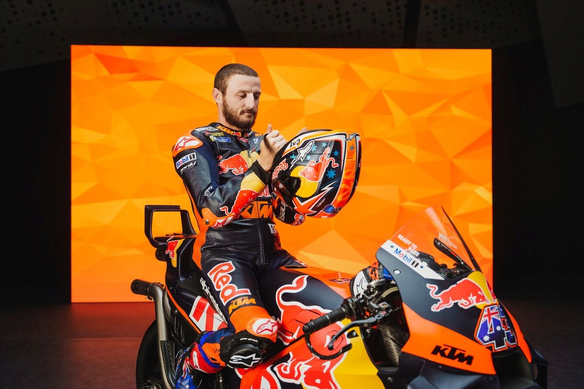 KTM RC16 Red Bull Factory MotoGP 2024 Brad Binder Jack Miller 12