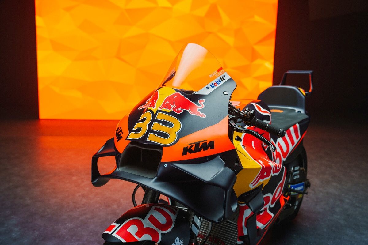 KTM RC16 Red Bull Factory MotoGP 2024 Brad Binder Jack Miller 27