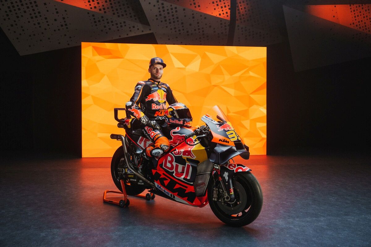 KTM RC16 Red Bull Factory MotoGP 2024 Brad Binder Jack Miller 32