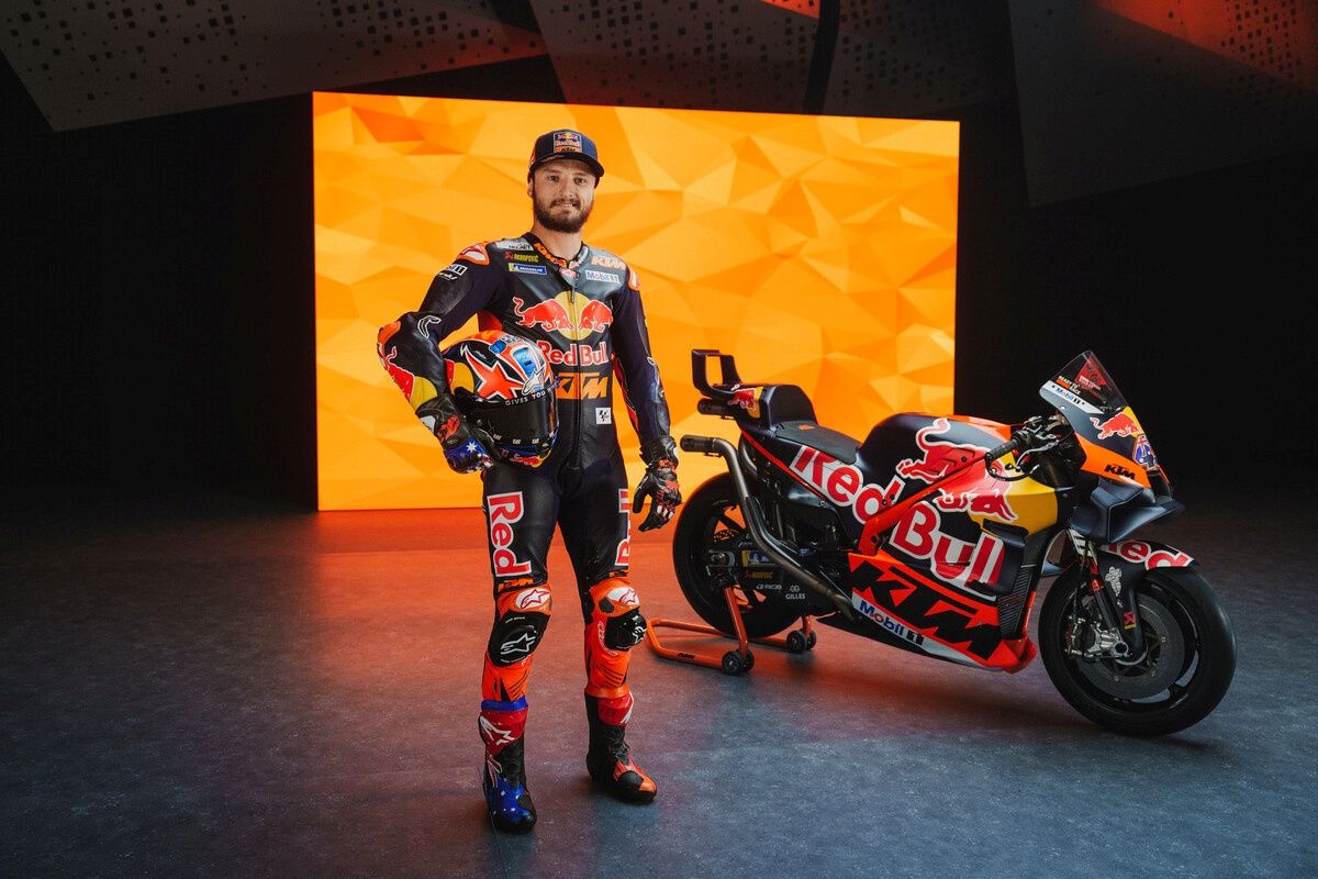 KTM RC16 Red Bull Factory MotoGP 2024 Brad Binder Jack Miller 33