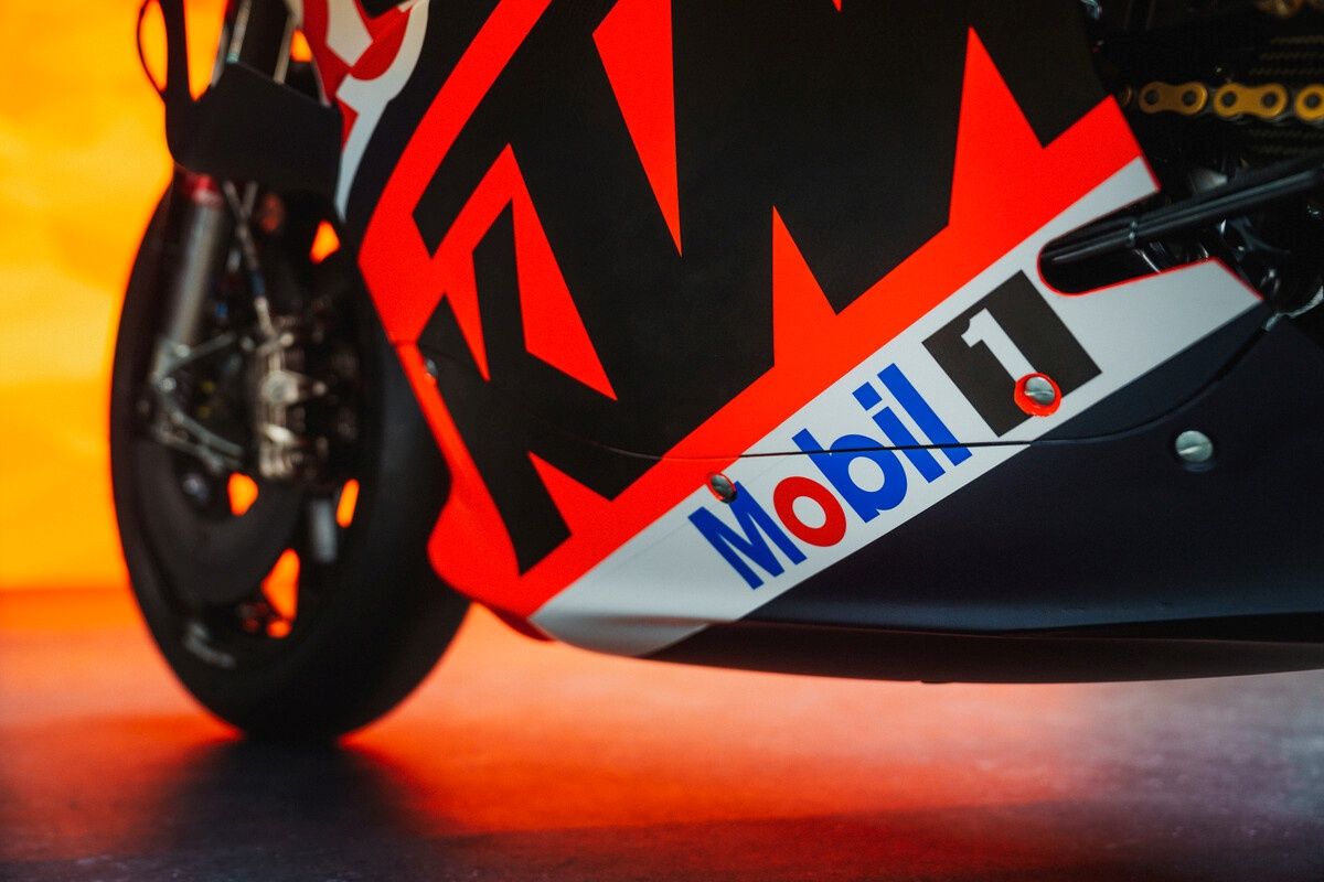 KTM RC16 Red Bull Factory MotoGP 2024 Brad Binder Jack Miller 54