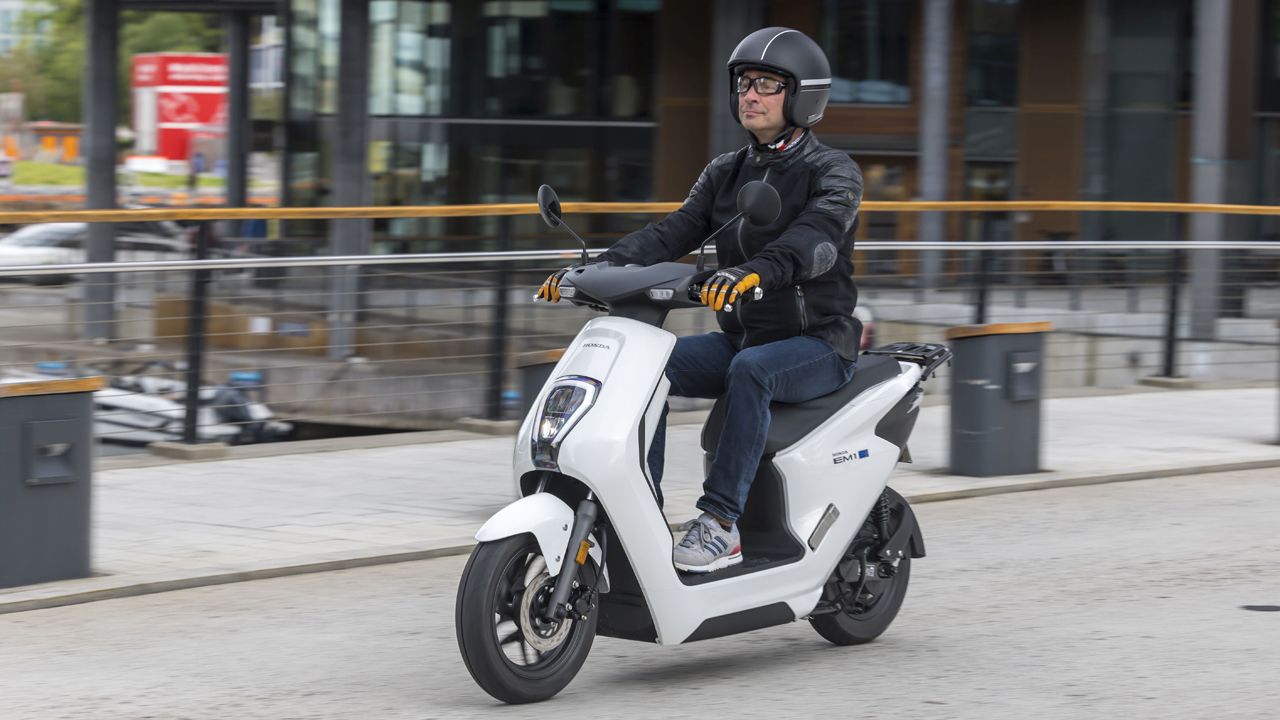 Honda EM 1 e