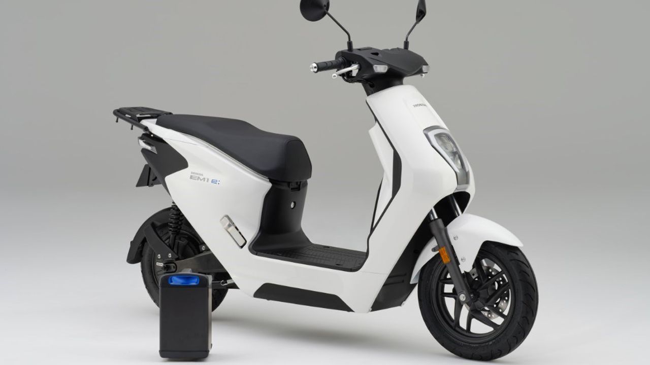 Honda EM 1 e