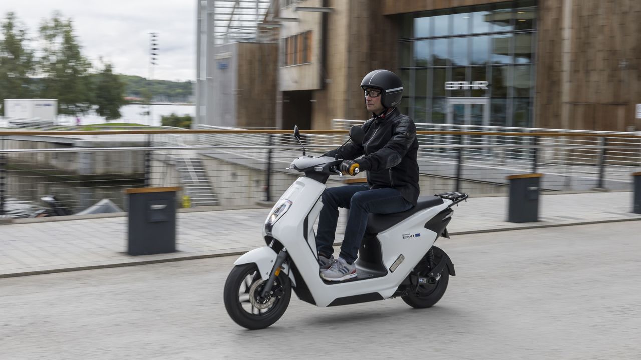 Honda EM 1 e