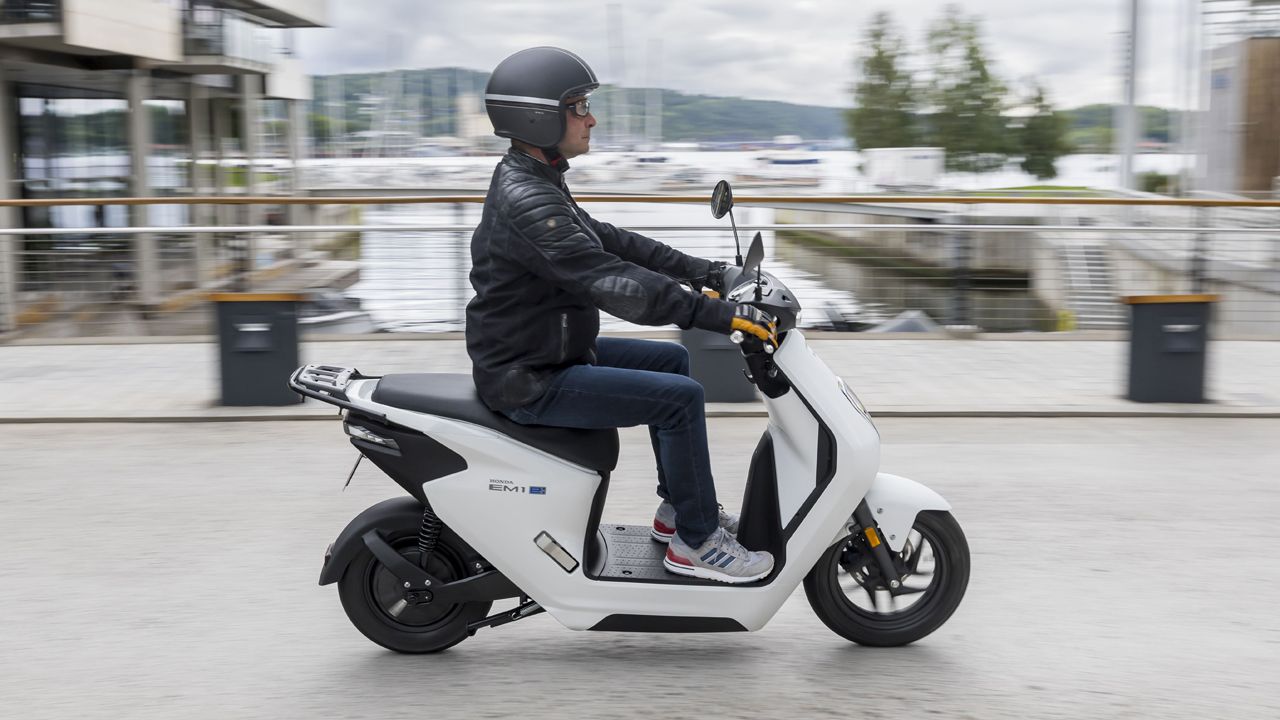 Honda EM 1 e