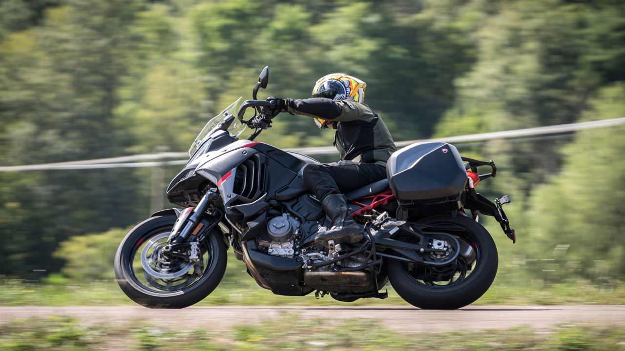 Ducati Multistrada V4 S Grand Tour 2024