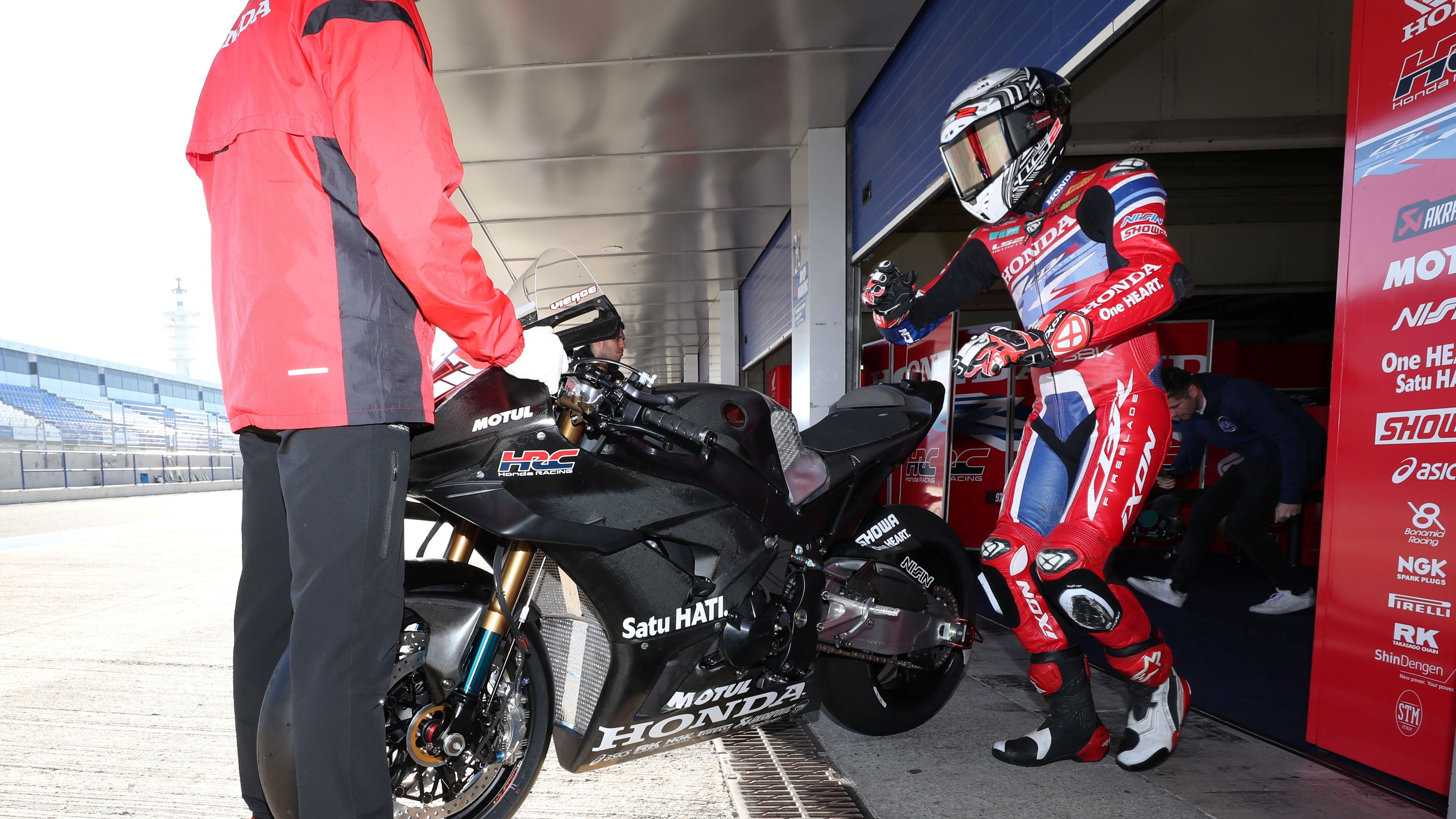 La Honda CBR1000RR R Fireblade SP es la gran novedad en la lista de motos homologadas para Superbike en 2024