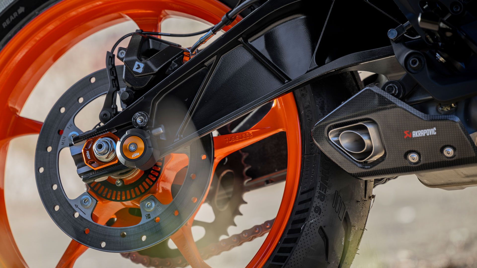 KTM 390 Duke 2024 Fotos Detalles (3)