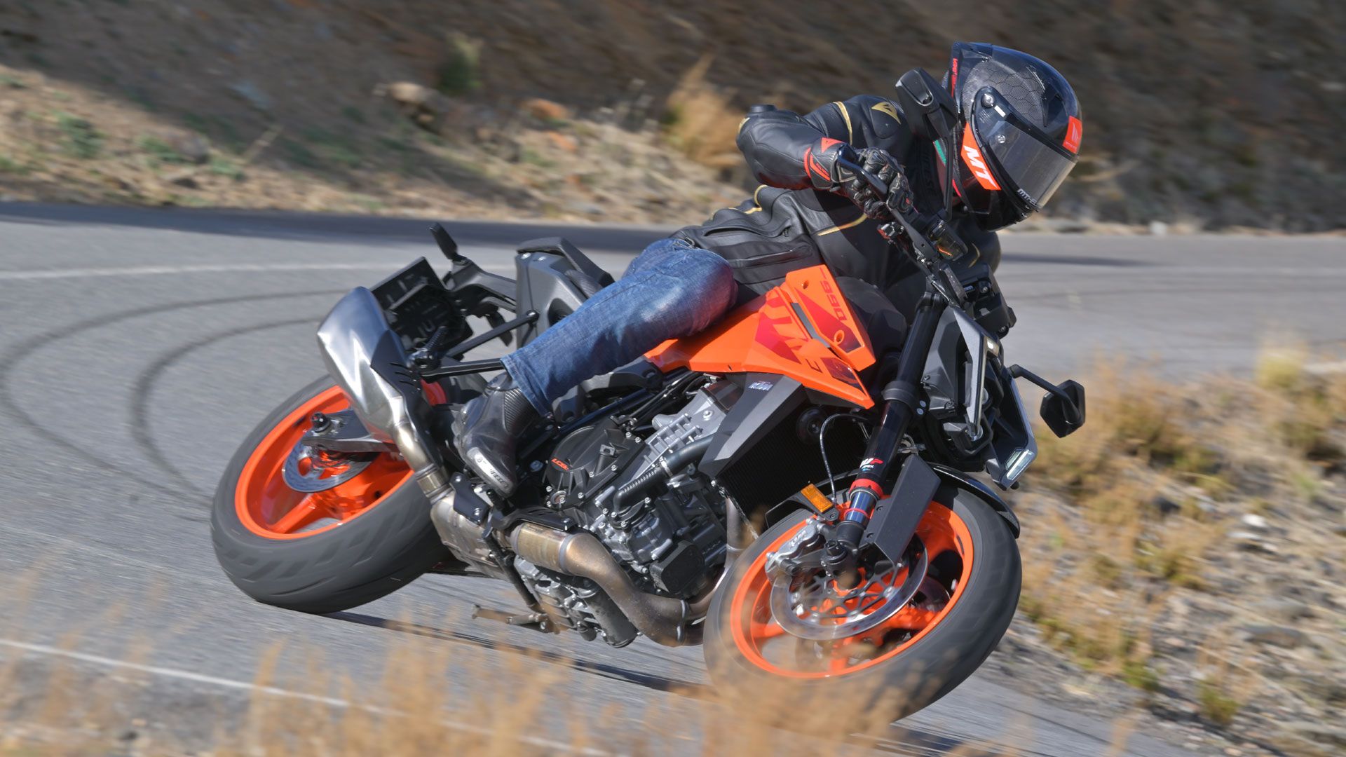 KTM 990 Duke 2024 Accion (22)