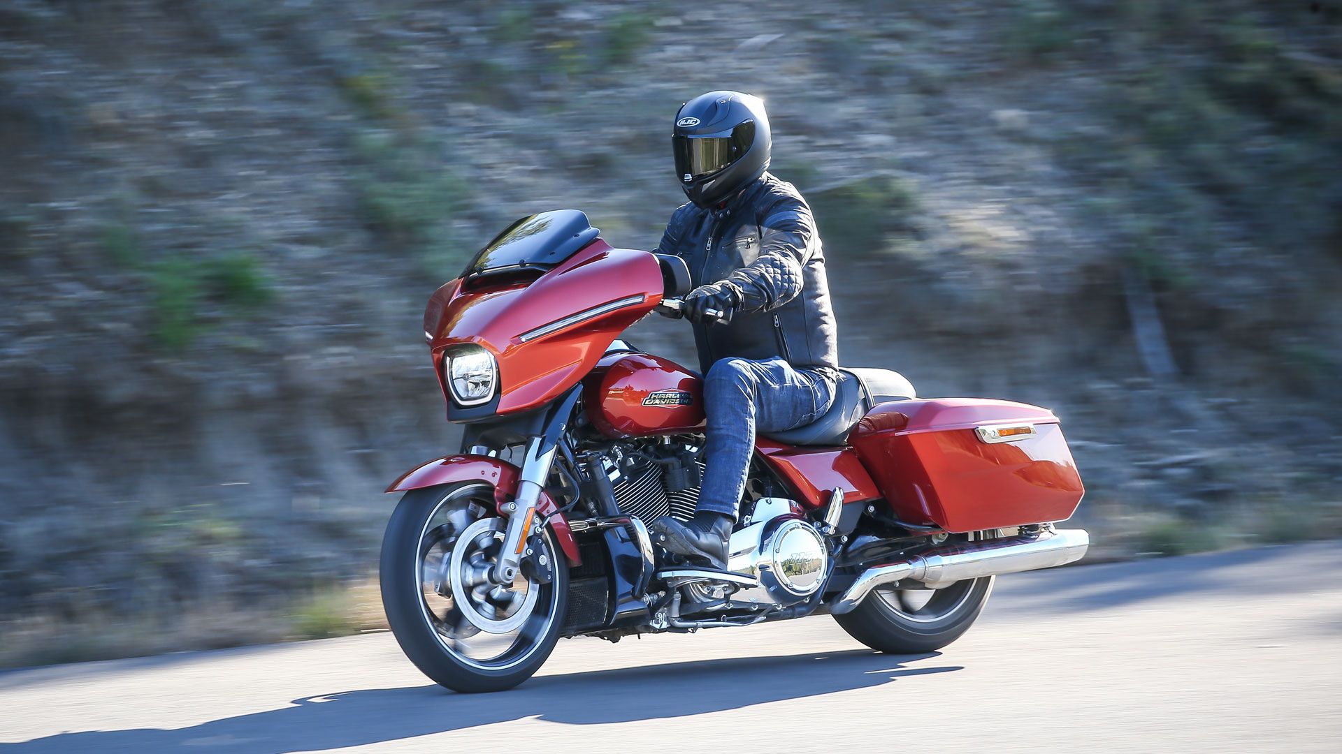 Harley Davidson FLHX Street Glide 2024 Accion (10)
