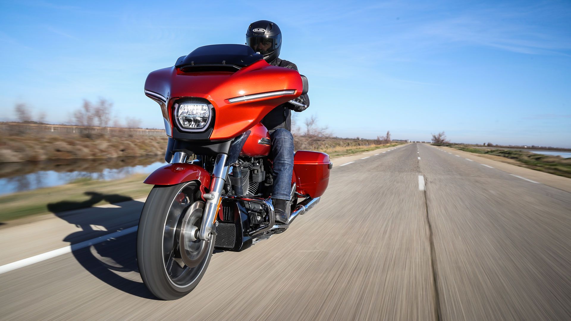 Harley Davidson FLHX Street Glide 2024 Accion (30)