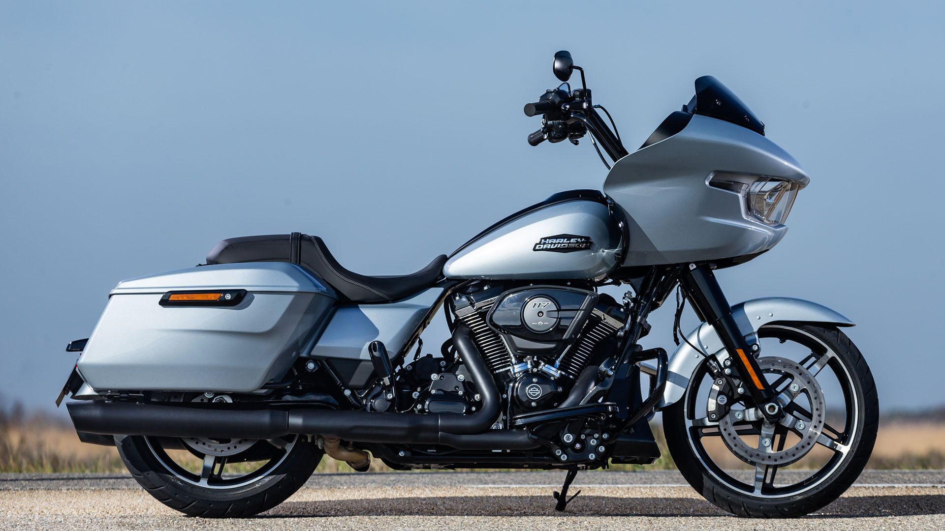 Harley Davidson FLTRX Road Glide 2024 Estatica (1)