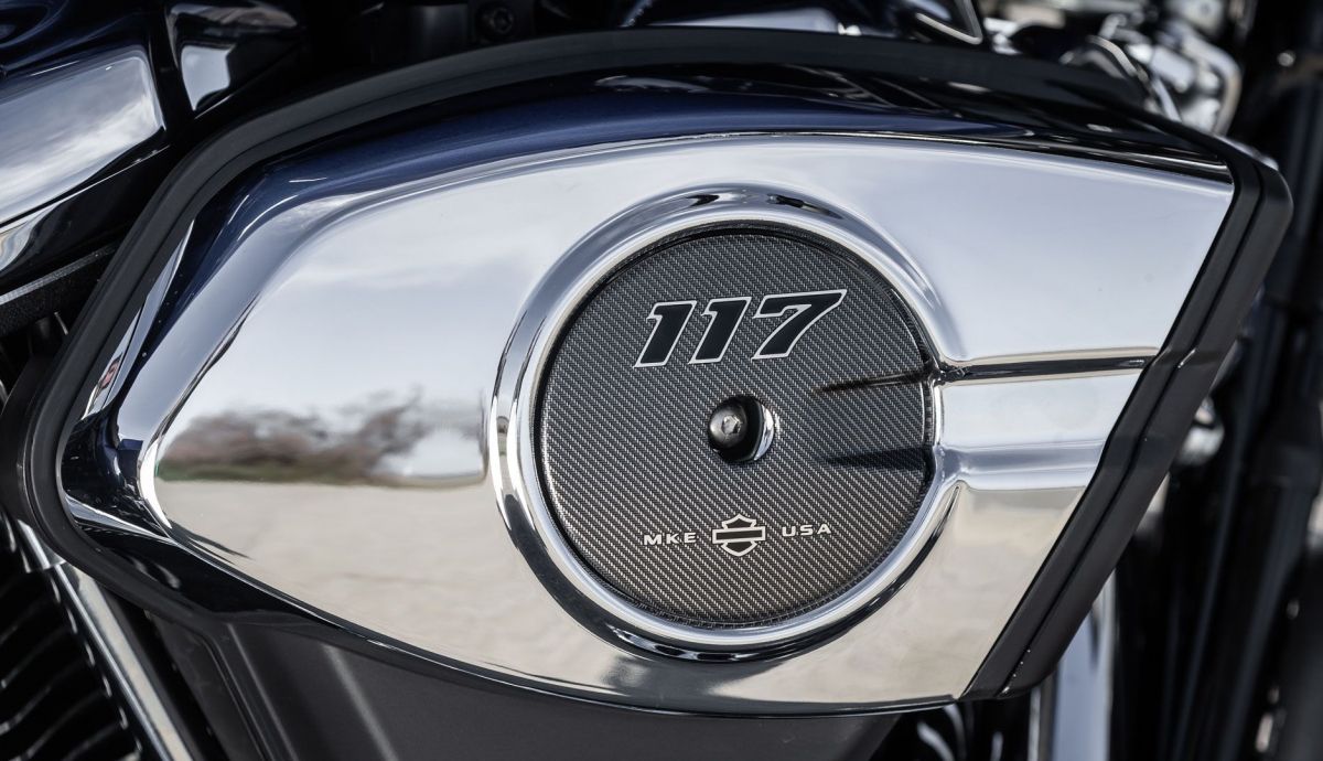 Harley Davidson FLHX Street Glide 2024 Detalles (3)