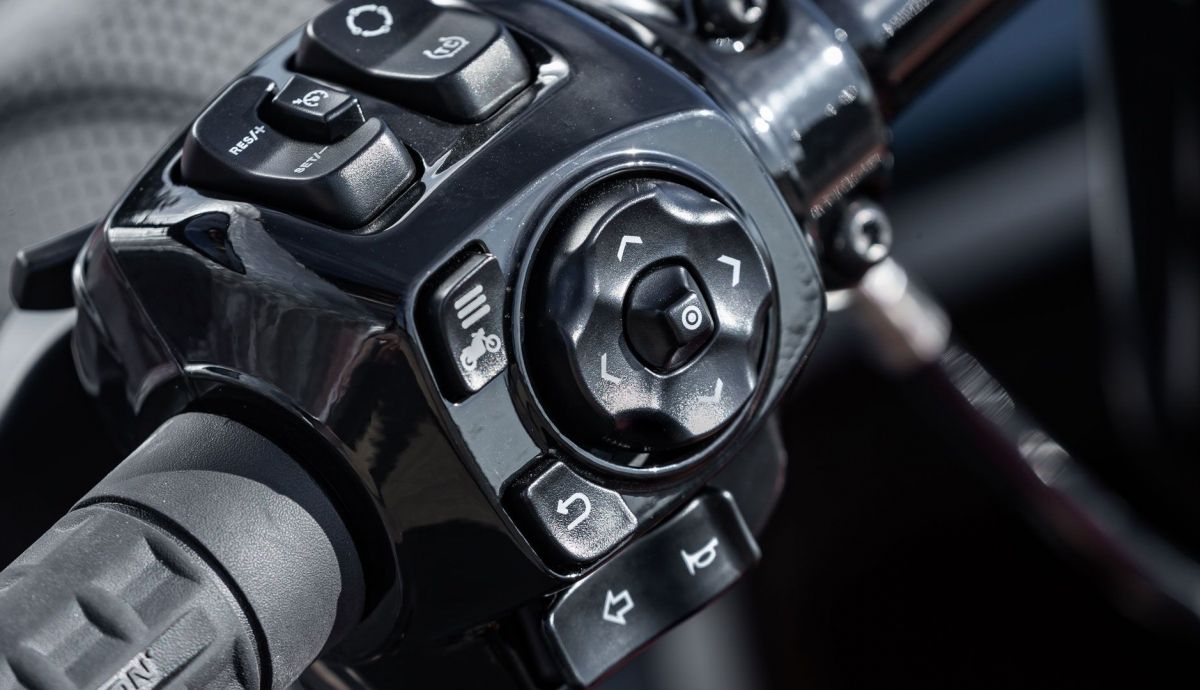 Harley Davidson FLTRX Road Glide 2024 Detalles (6)