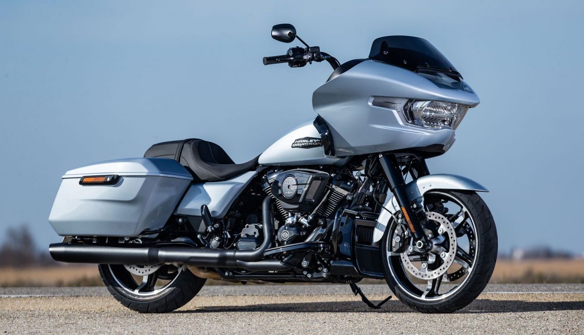 Harley Davidson FLTRX Road Glide 2024 Estatica (2)