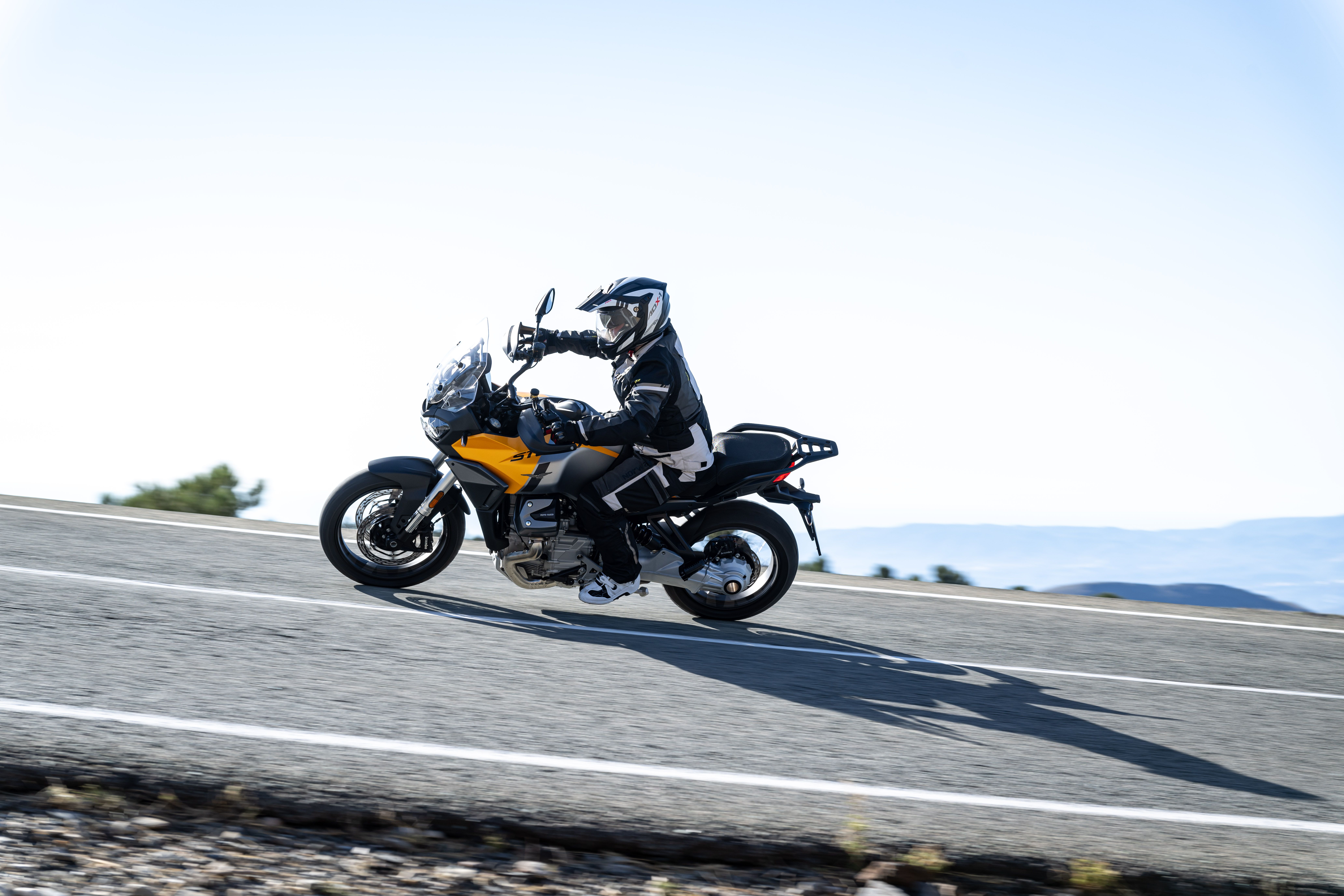 Moto Guzzi Stelvio 2024