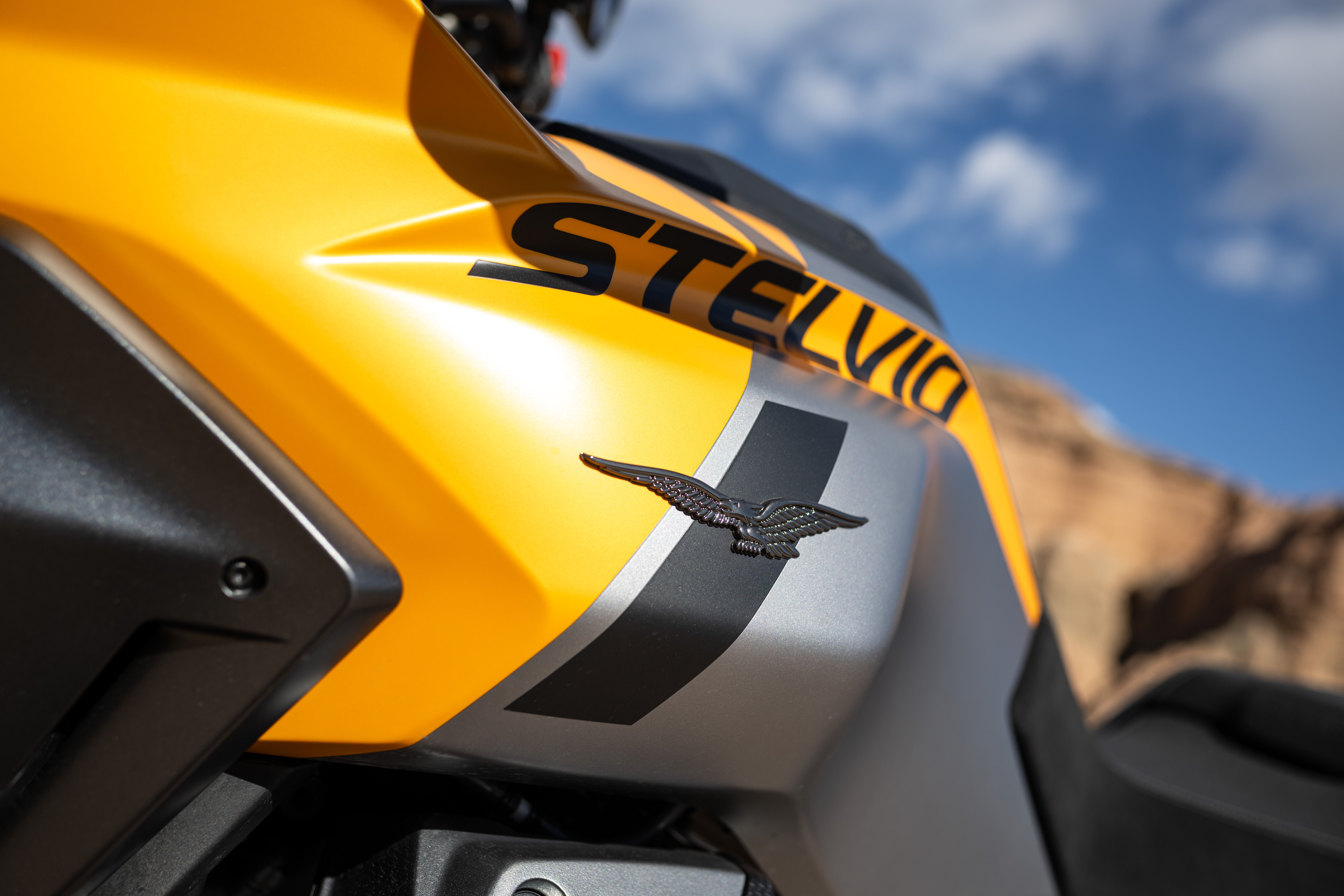 Moto Guzzi Stelvio 2024