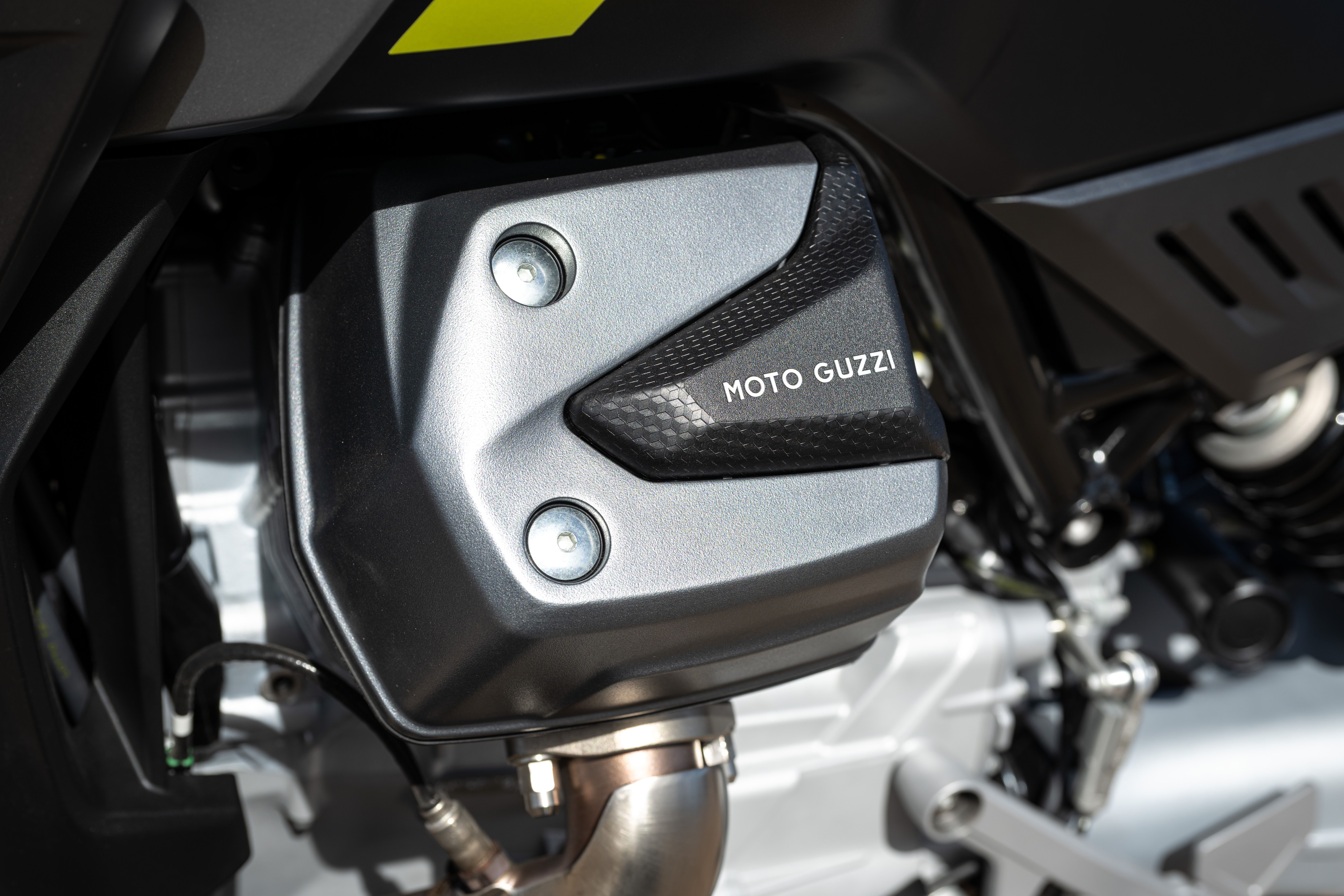 Moto Guzzi Stelvio 2024