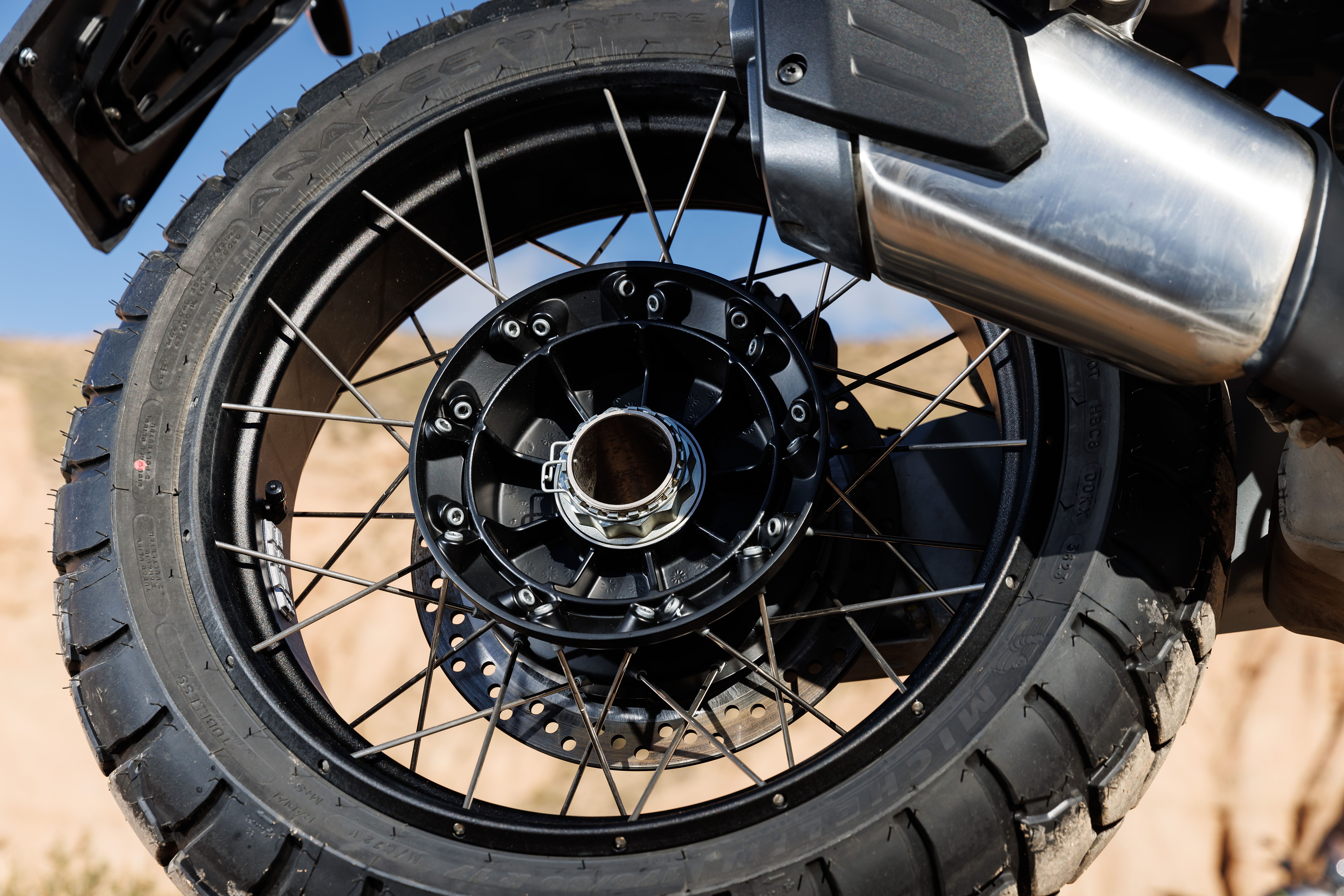 Moto Guzzi Stelvio 2024