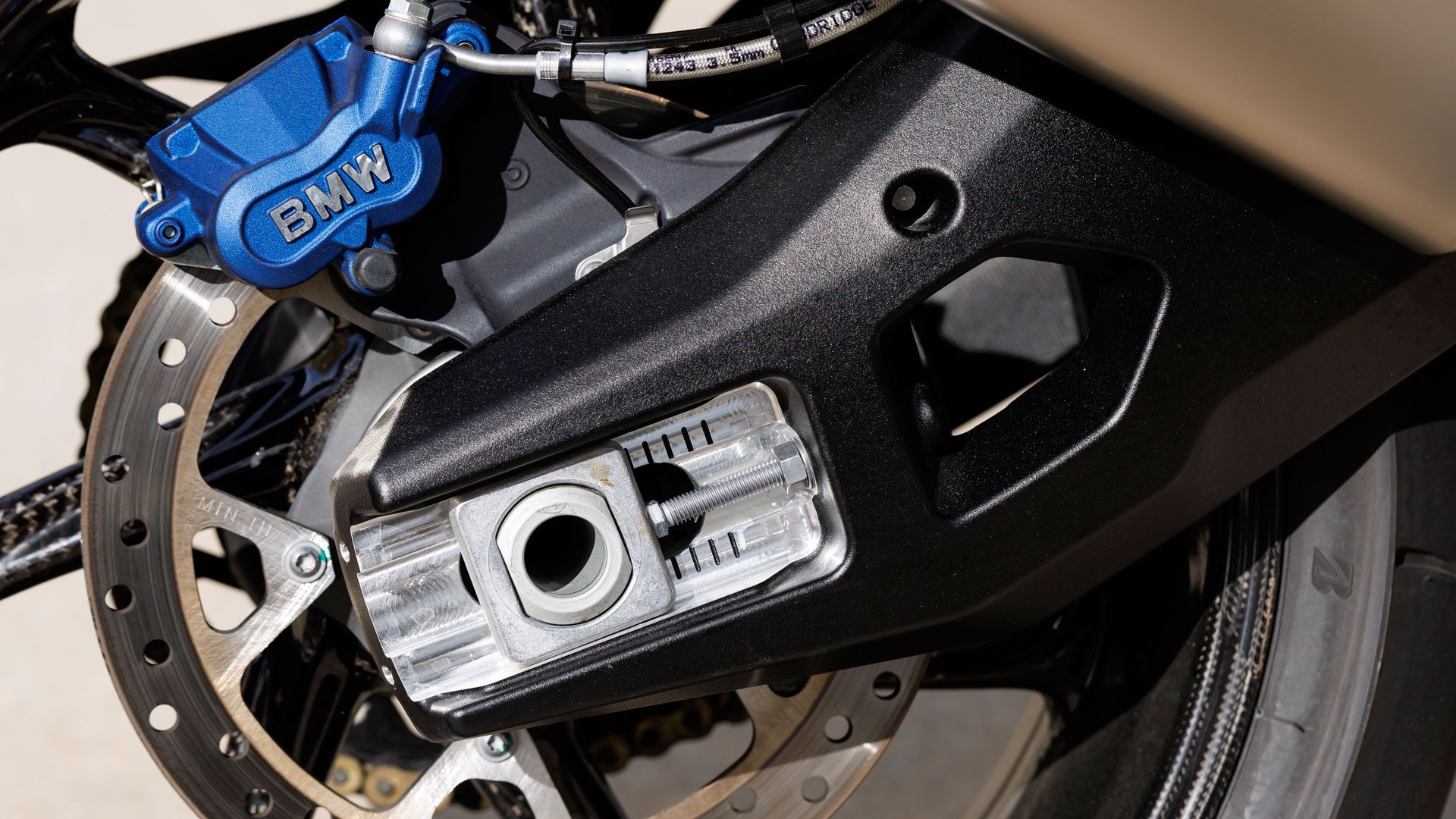 BMW M 1000 XR 2024 Detalles (21)