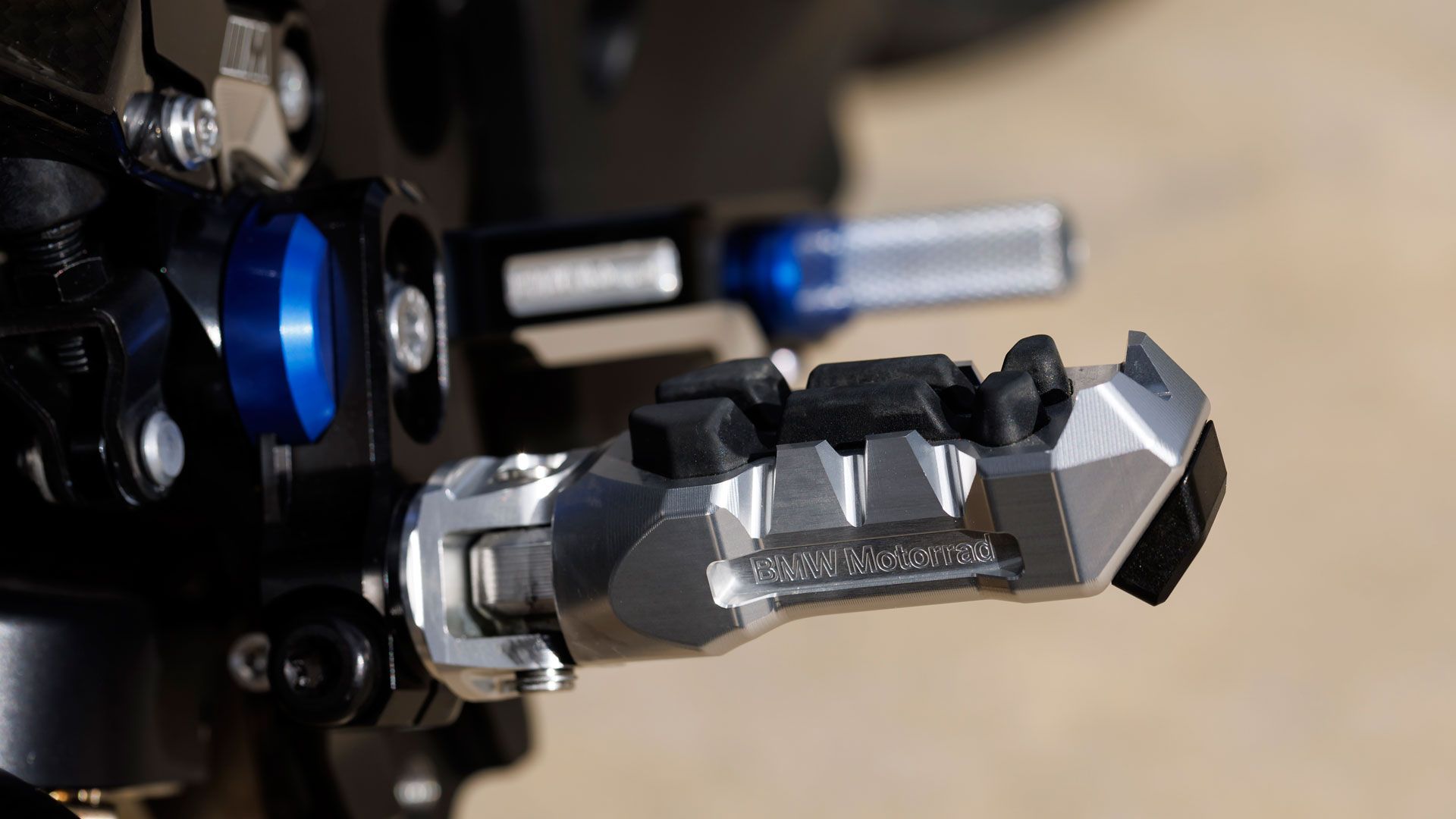 BMW M 1000 XR 2024 Detalles (22)