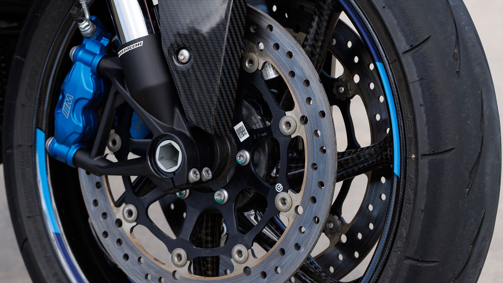 BMW M 1000 XR 2024 Detalles (24)