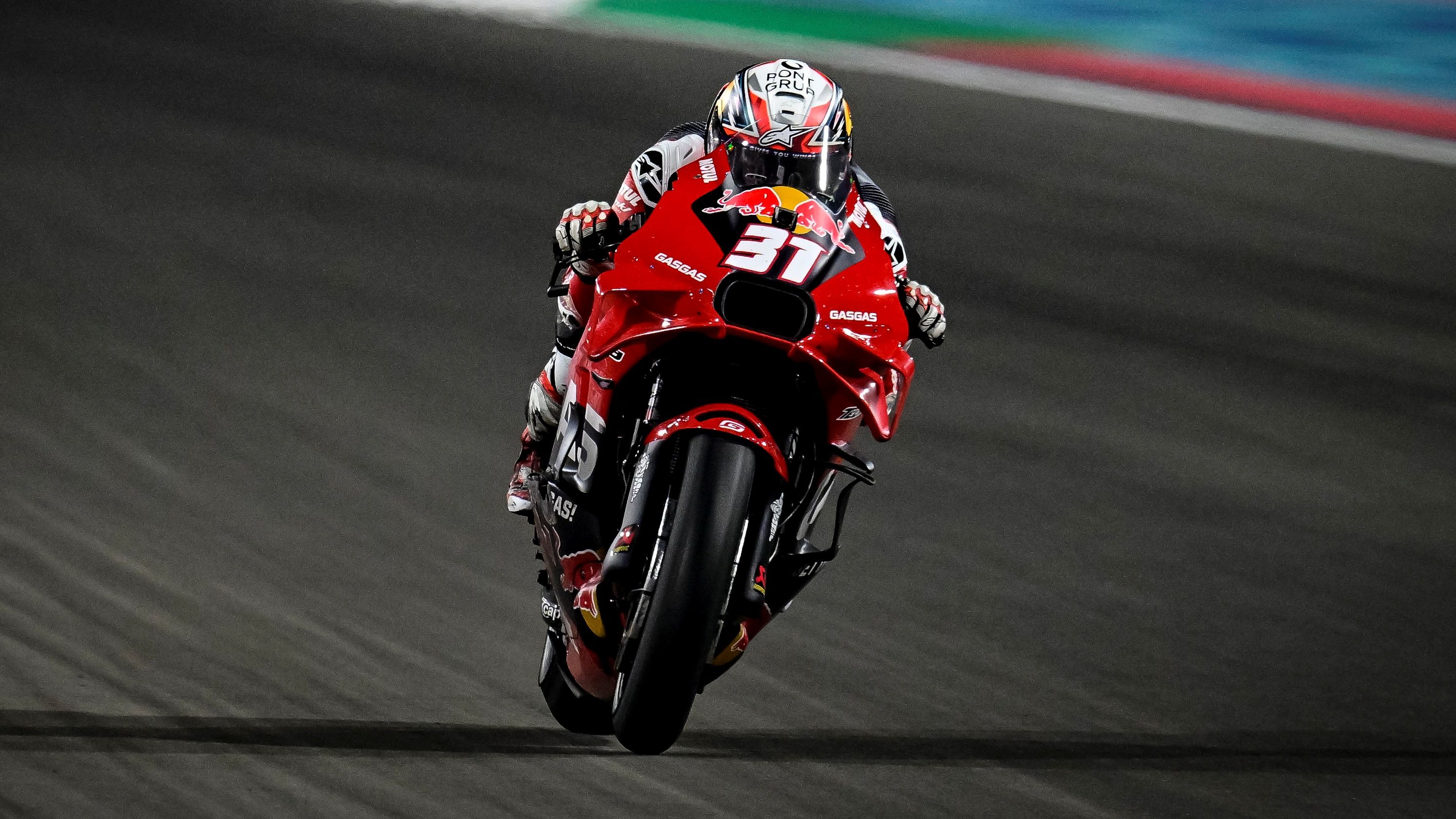 Pedro Acosta será el benjamín de una parrilla de MotoGP 2024 que ha envejecido respecto al curso pasado
